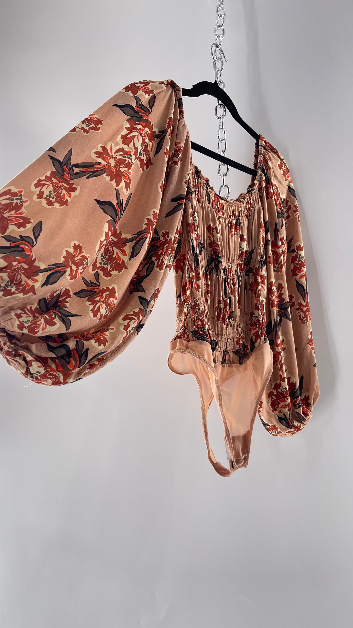 Free People Dusty Pink Smocked Floral Bodysuit with Dramatic Excessive Bubble Sleeves (XS)
