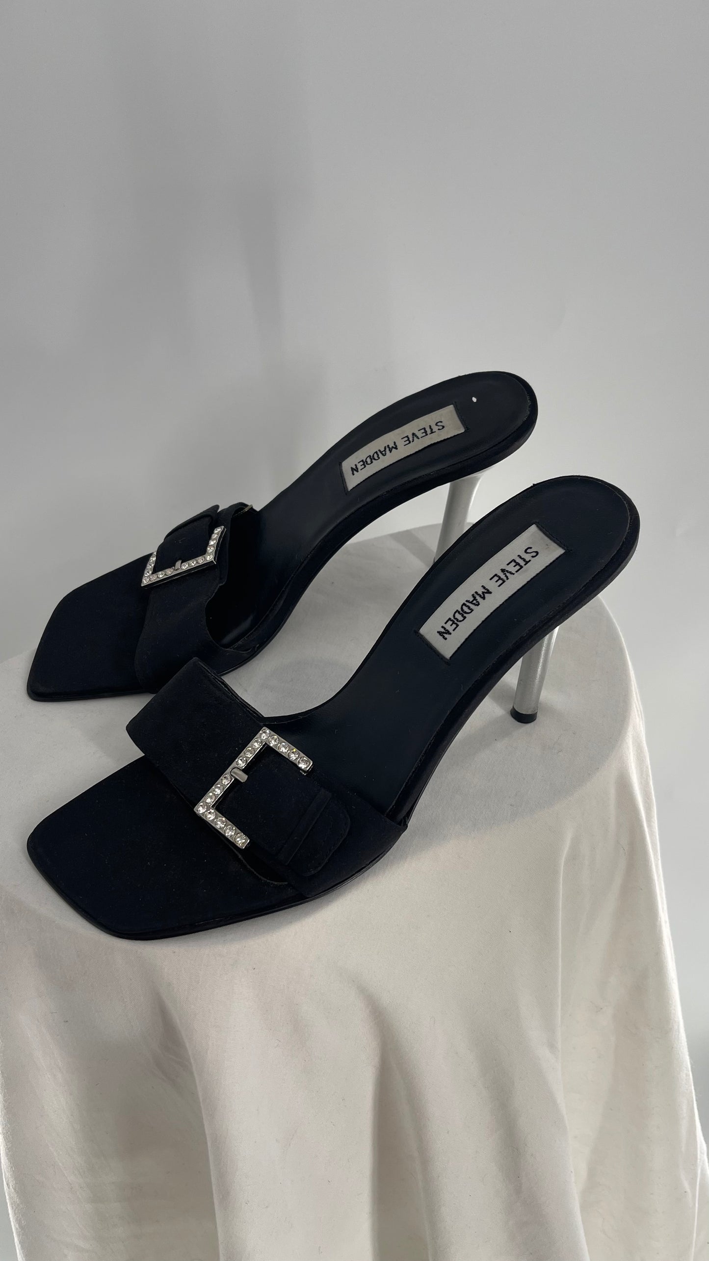 Vintage 1990s STEVE MADDEN Black Rhinestone Buckle Kitten Heel (8)