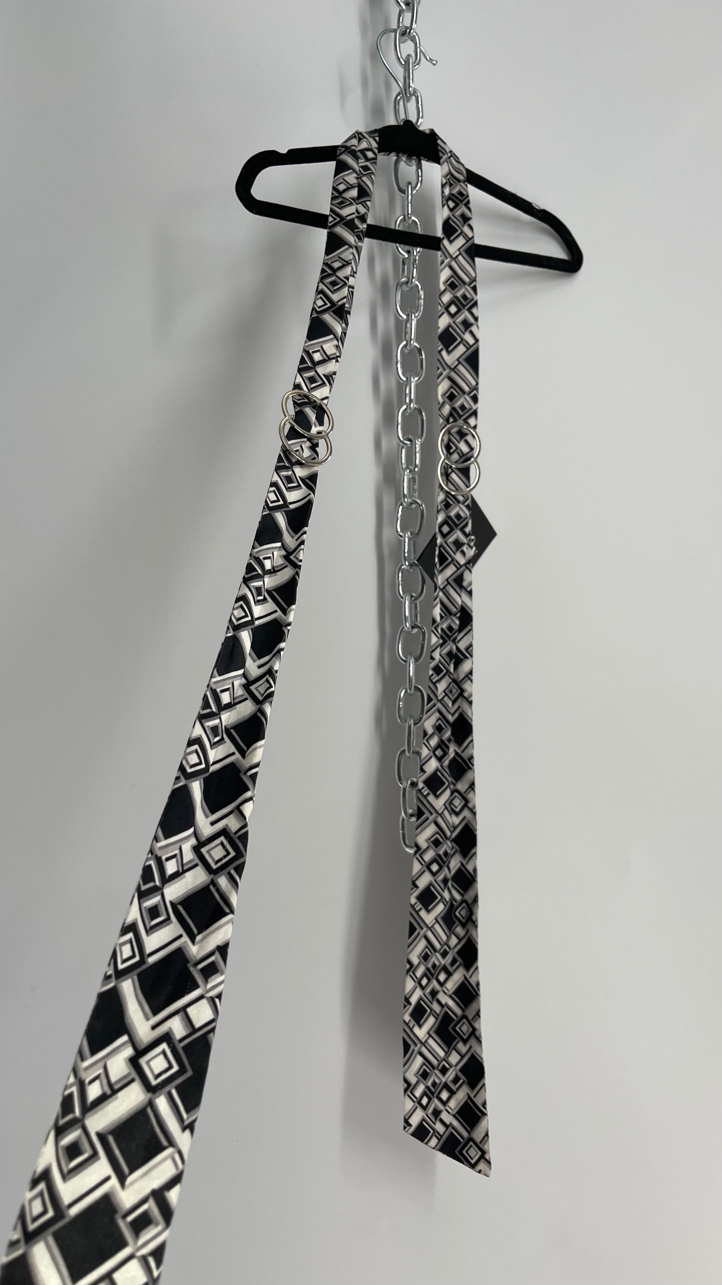 Vintage Black and White Abstract Geometric Silky Skinny Belt/Scarf