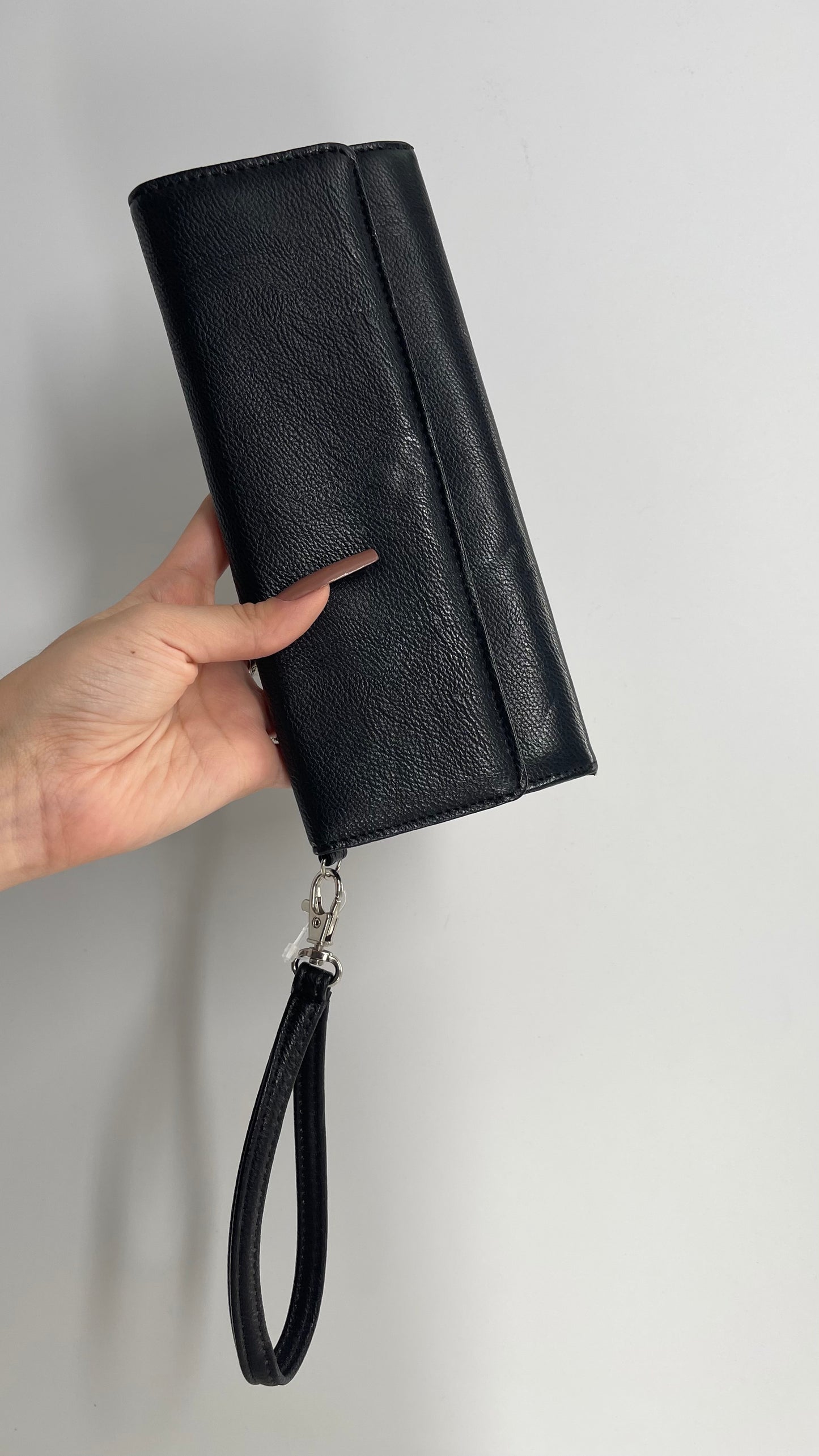 Leather Clutch Style Wristlet Wallet