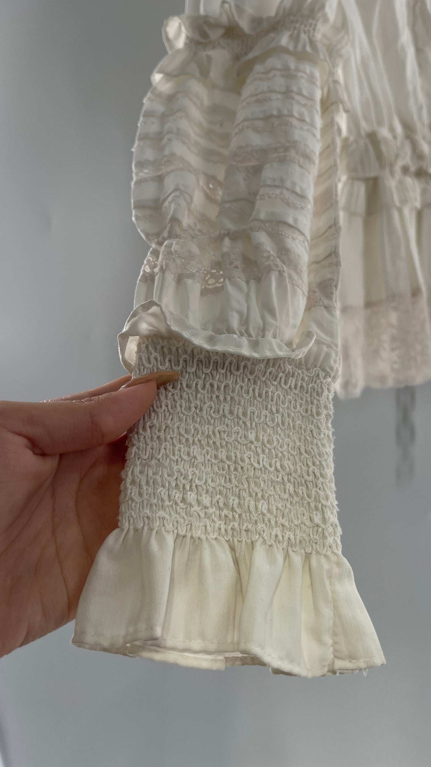 CISTAR NEW YORK White Balloon Sleeve Blouse Adorned in Delicate Ruffled and Lace (Medium)
