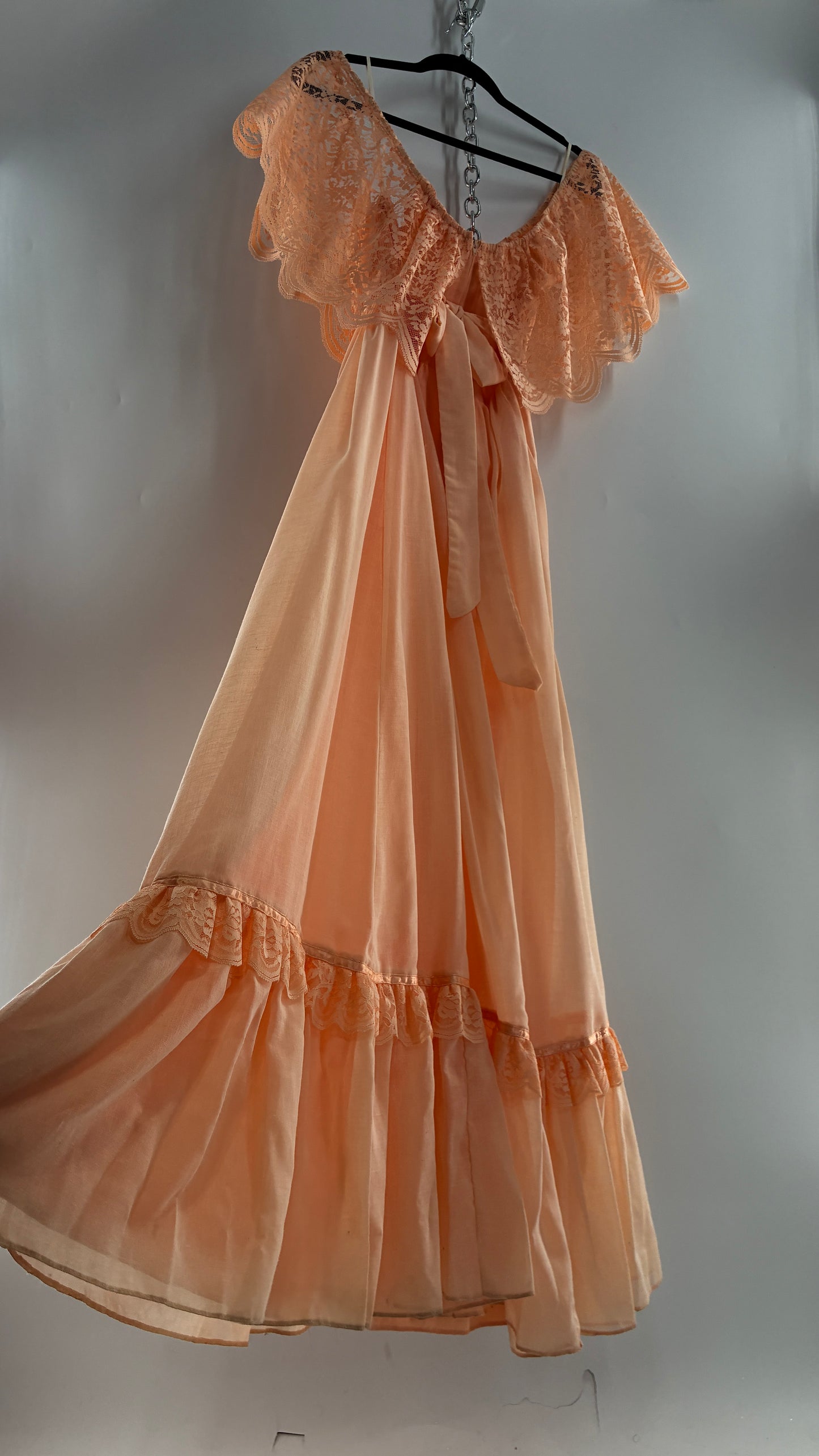 Vintage 1960s Ruffled Off the Shoulder Peach Full Length Voluminous Gown with Tie Back (9/10)