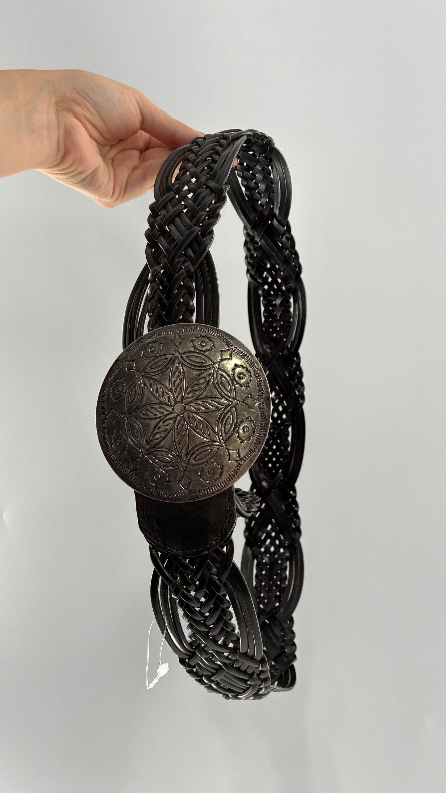 Vintage New York & Company Black Braided Leather Belt with Engraved Metal Buckle (Medium)