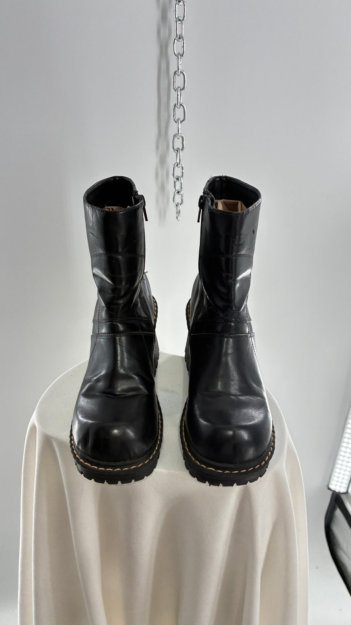Vintage ROUTE 66 Black Chunky Heel Round Toe Boot (8.5)