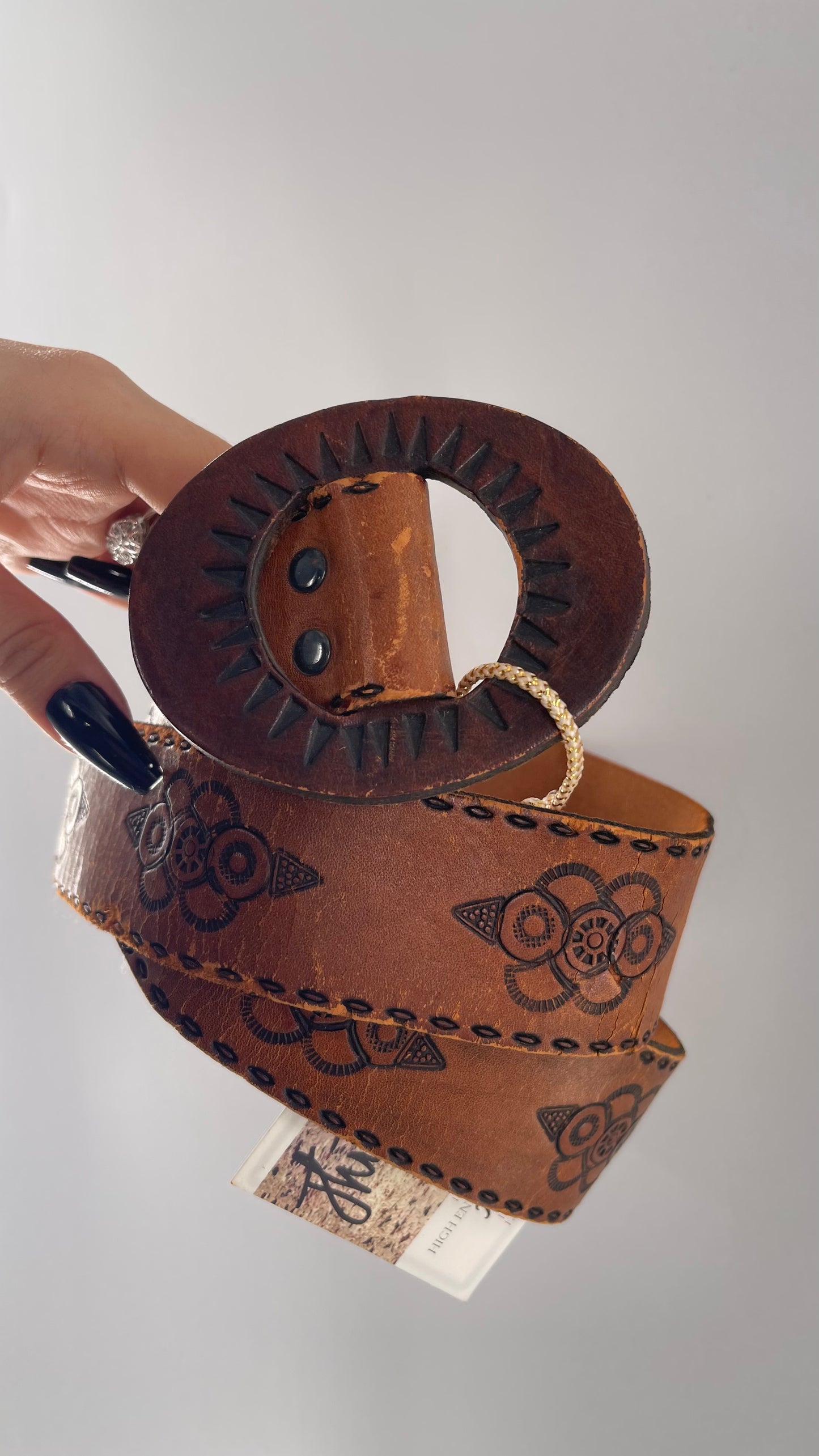Vintage 70s Hand Tooled HandCrafted Embossed Genuine Leather Belt (S/M)