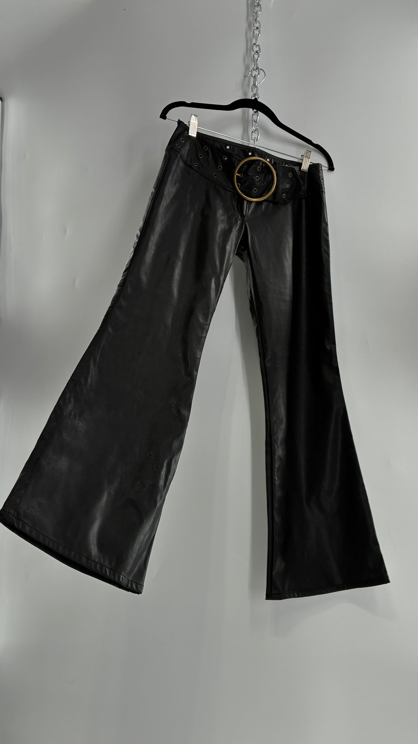 Vintage Toba&Co Tobacco Faux Leather Low Rise Zip Front Kick Flares with Wide Grommet Covered Bronze Circle Buckle Belt (S)