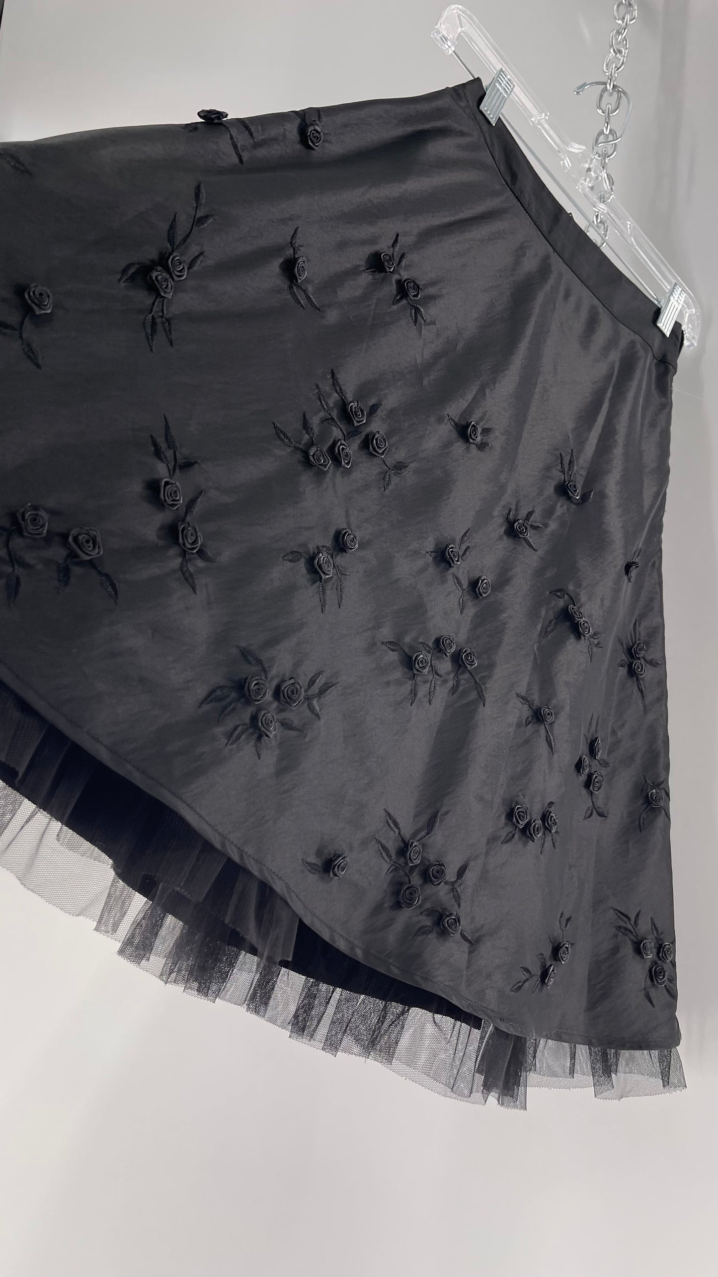 Vintage Josephine Chaus Petite Black Skirt with Rosettes and Mesh Underlay (6P)