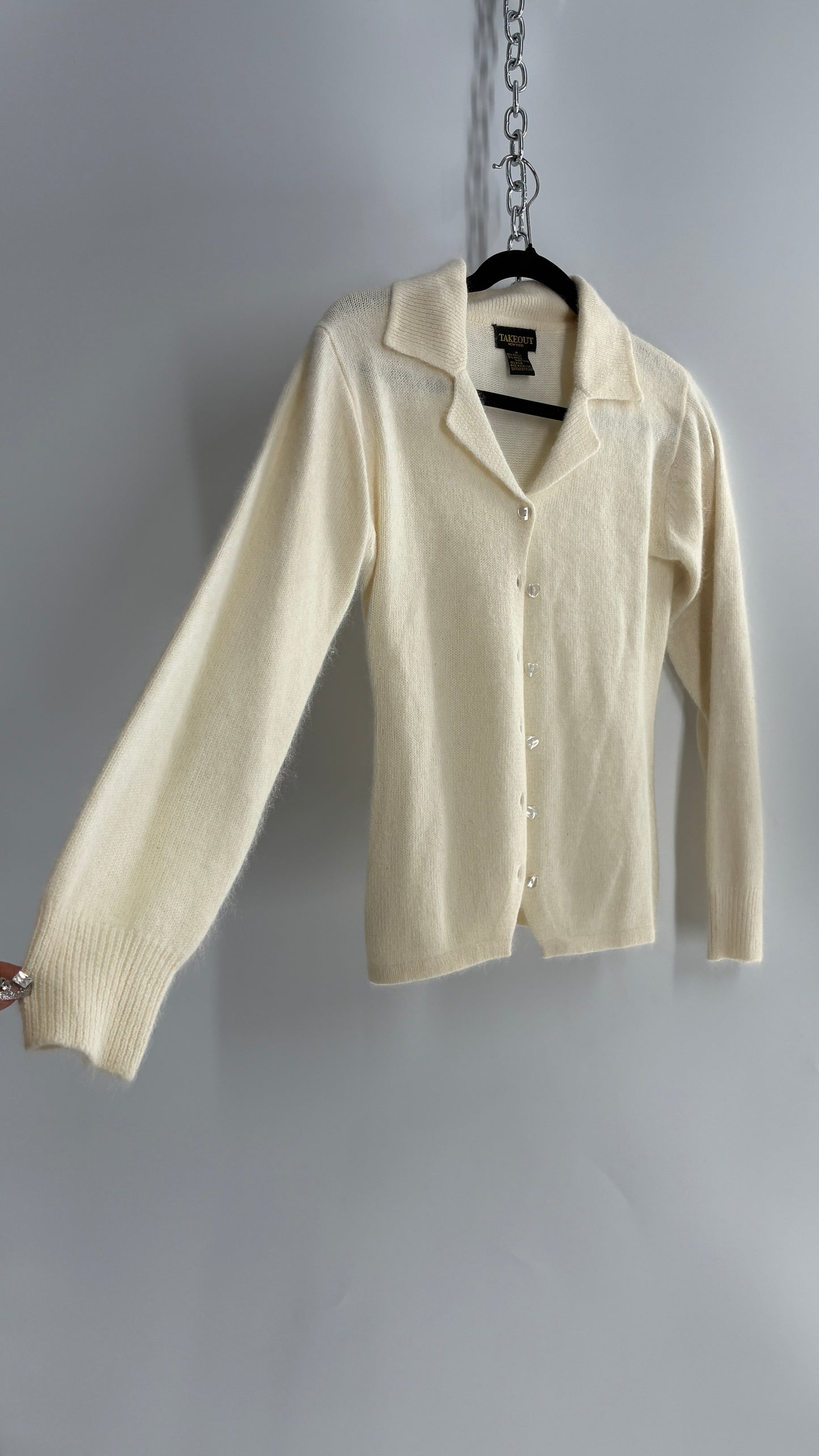 Vintage TAKEOUT Angora Rabbit Fur Blend White Cardigan (Medium)