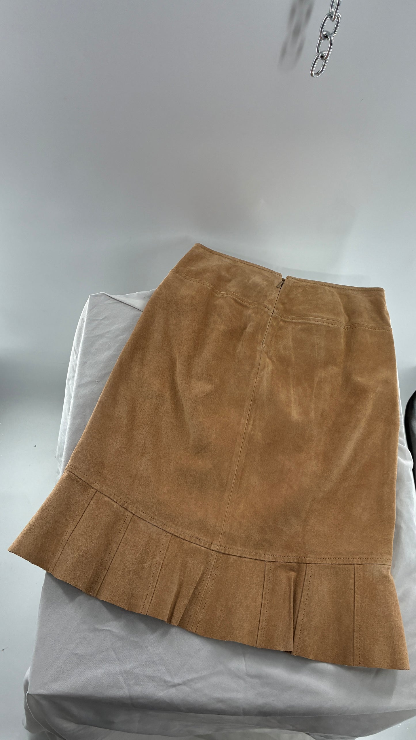 Vintage Moda International Genuine Leather Pleated Hem Skirt with Rounded Hip Panels (0)