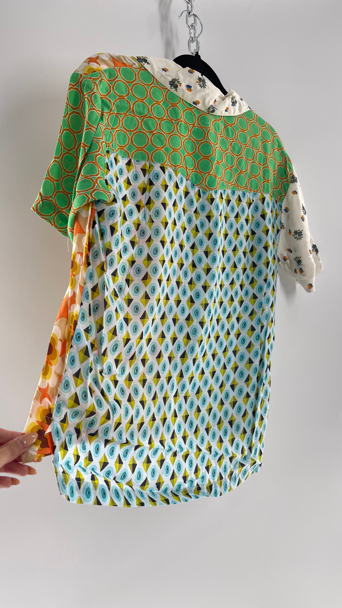 Urban Outfitters 70s Patterned Men’s Button Up (XS)