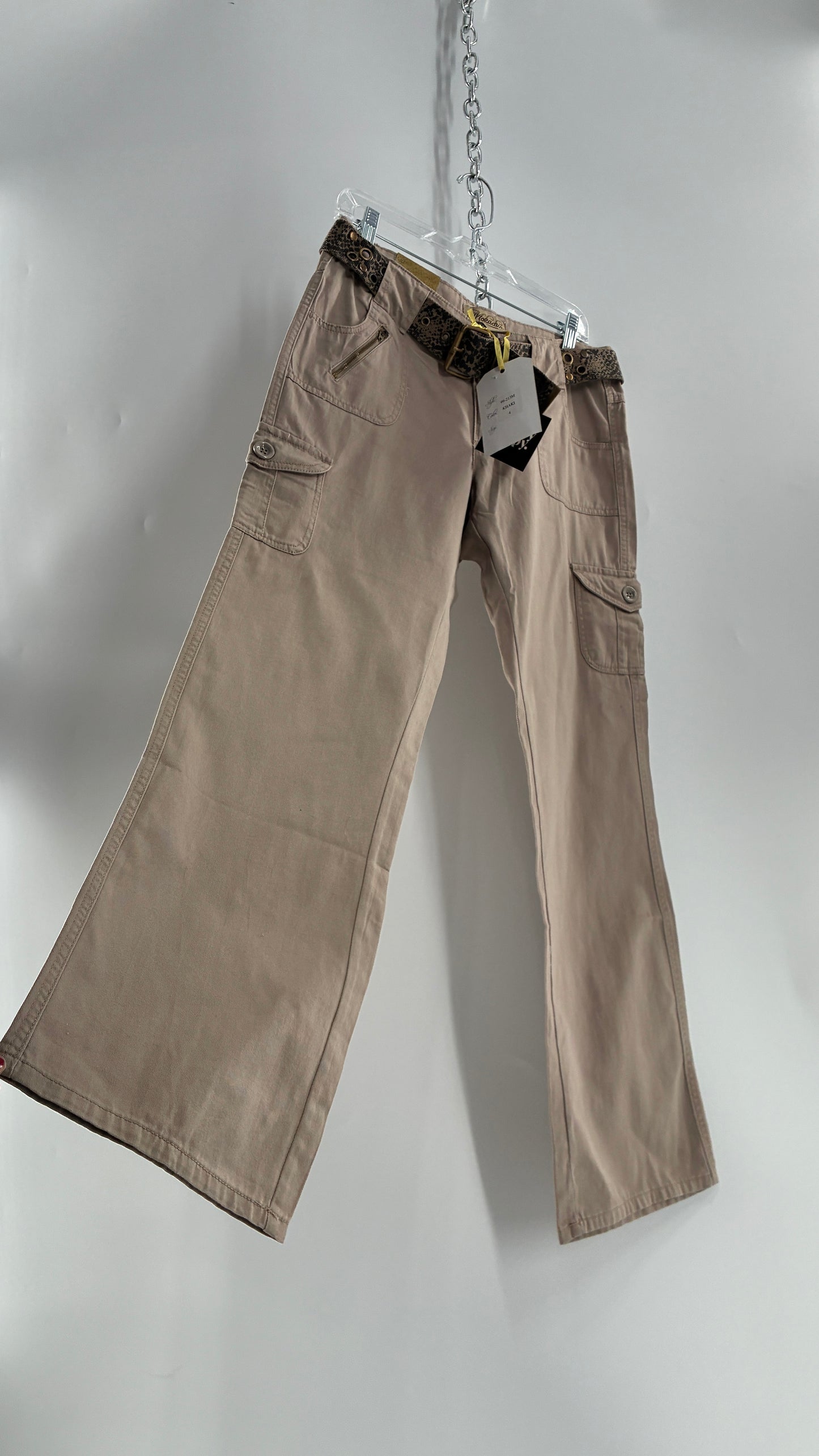 Deadstock Vintage MOKACHINO Tan Low Rise Cargos with Grommet Belt and Zipper Details (4,10)