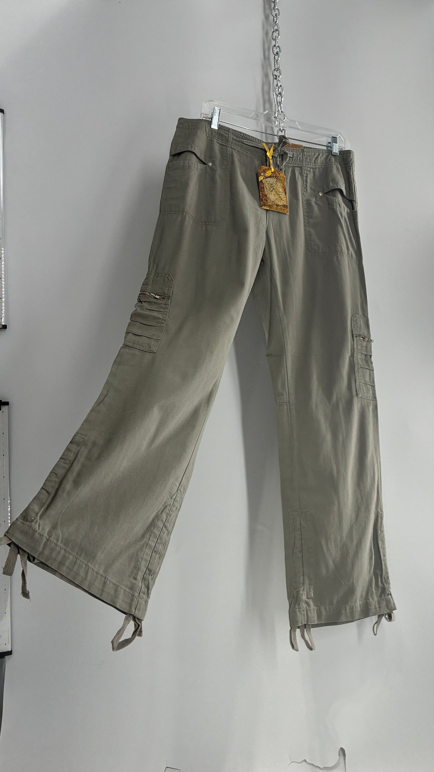 Deadstock Vintage MOKACHINO Grey Green Drawstring Cargos (8)