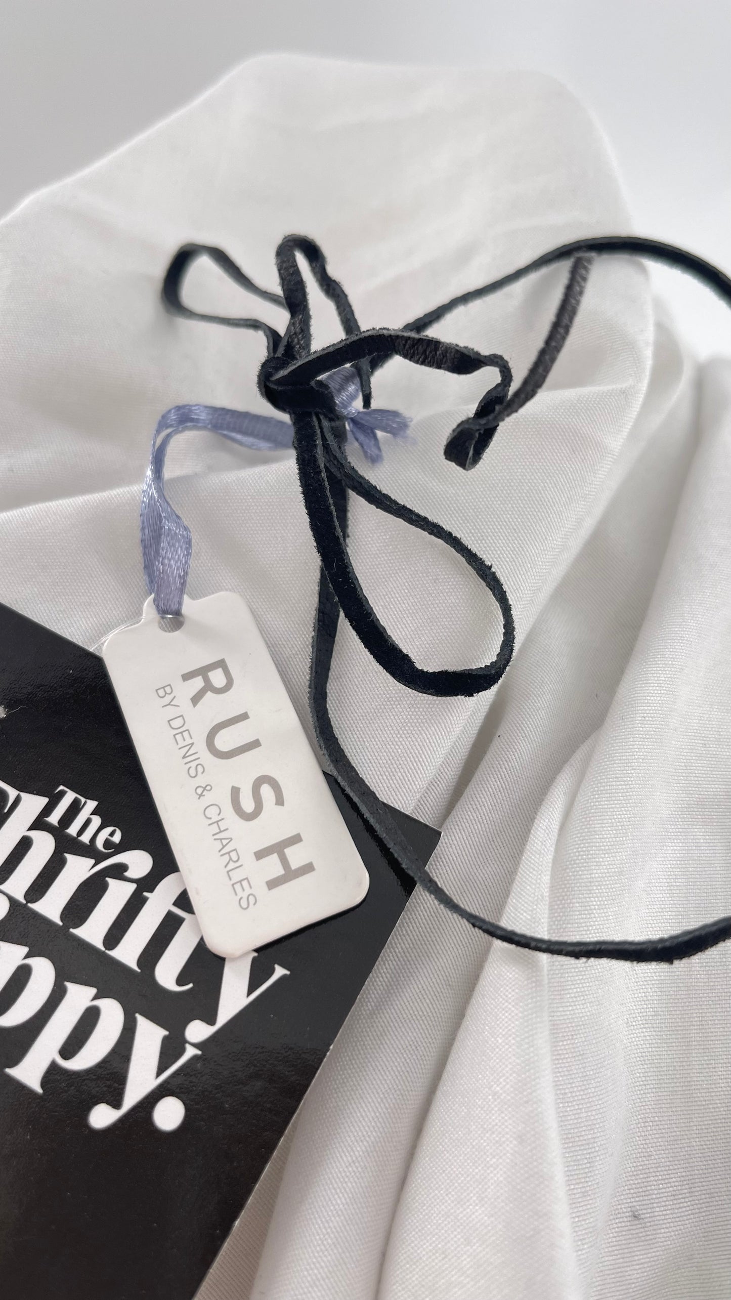 Deadstock Vintage Black Circular Stone Pendant Necklace Adjustable Length