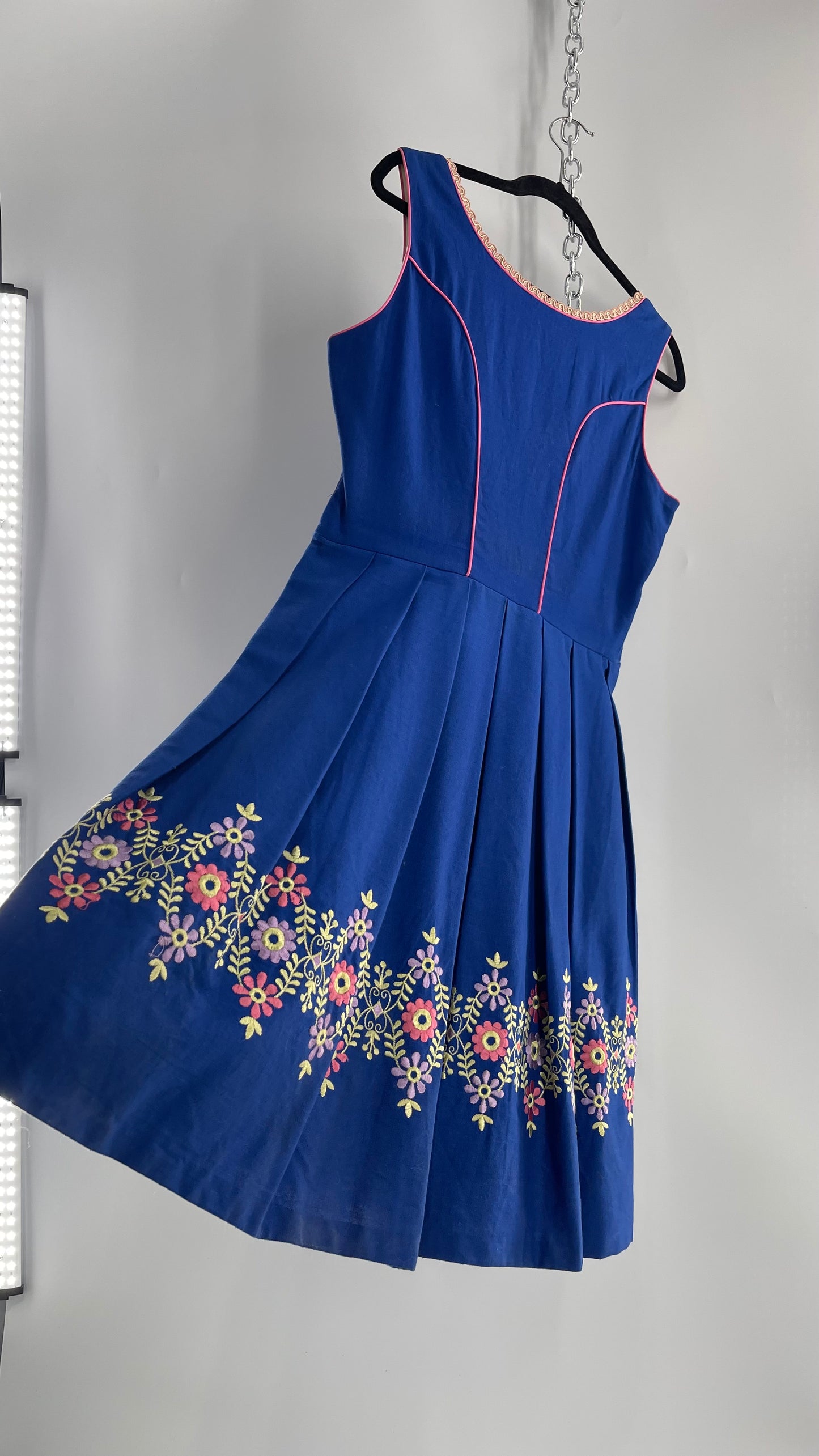 Vintage 1970s Spitzing Modell Wilhelm Picherer Hohenkirchen Traditional German Hand Embroidered Royal Blue Dress (M)