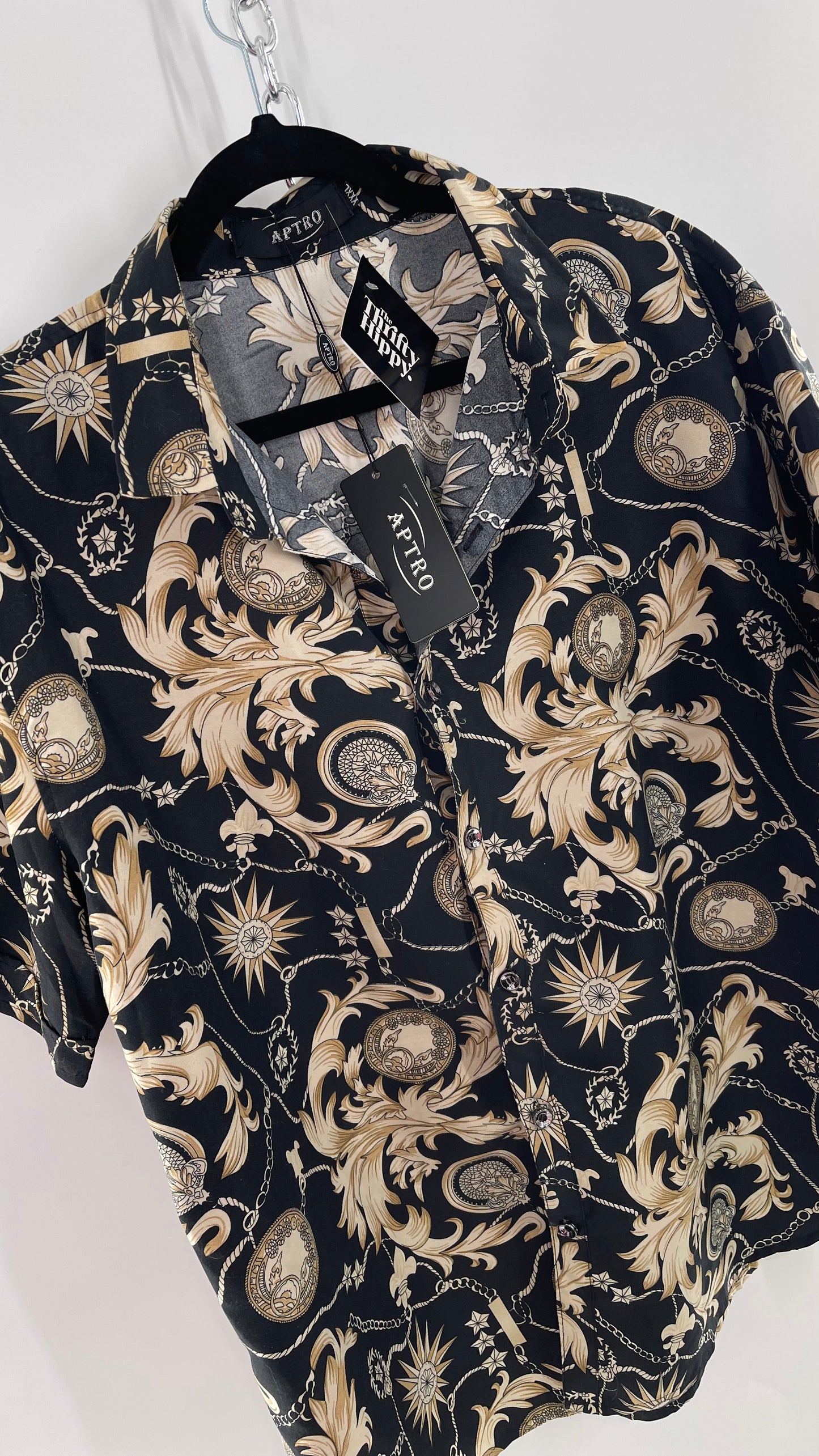 APTRO Black and Gold Brocade Short Sleeve Button Up with Tags (XXXL)