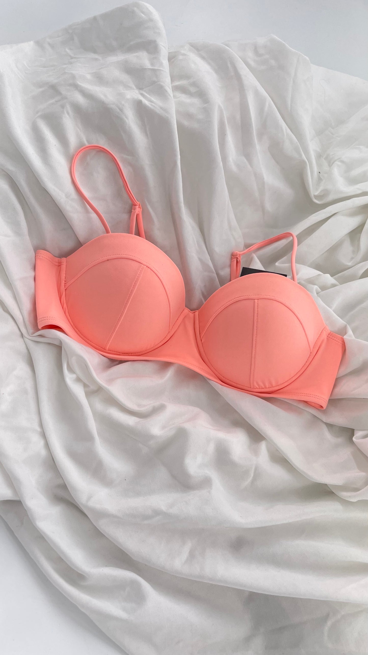 PACSUN LA Hearts Pink Underwire Swim Top (Large)