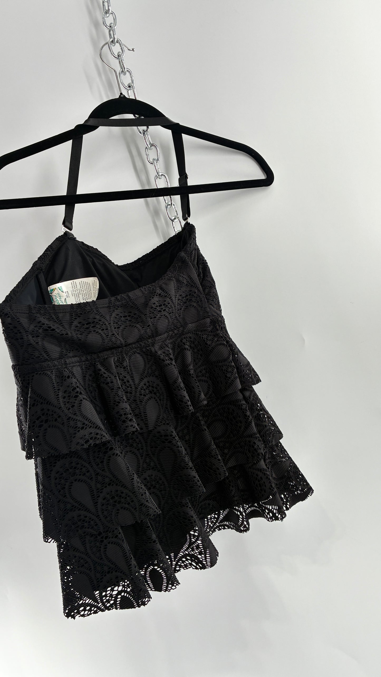 Vintage ISLAND ESCAPE Black Ruffled Heavy Lace Sleeveless with Built in Bra (10)