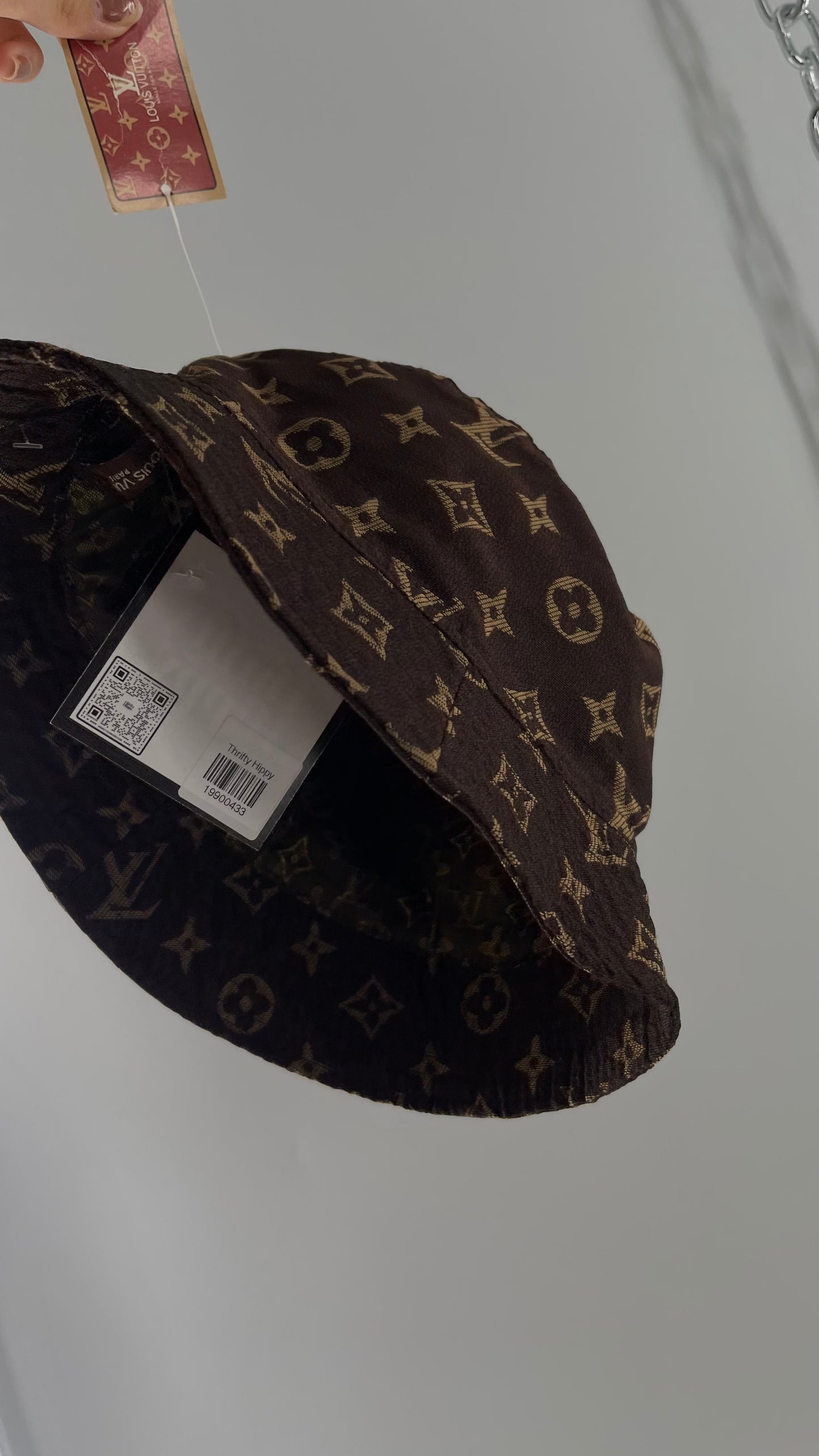 Unauthenticated Louis Vuitton Brown Monogram Bucket Hat