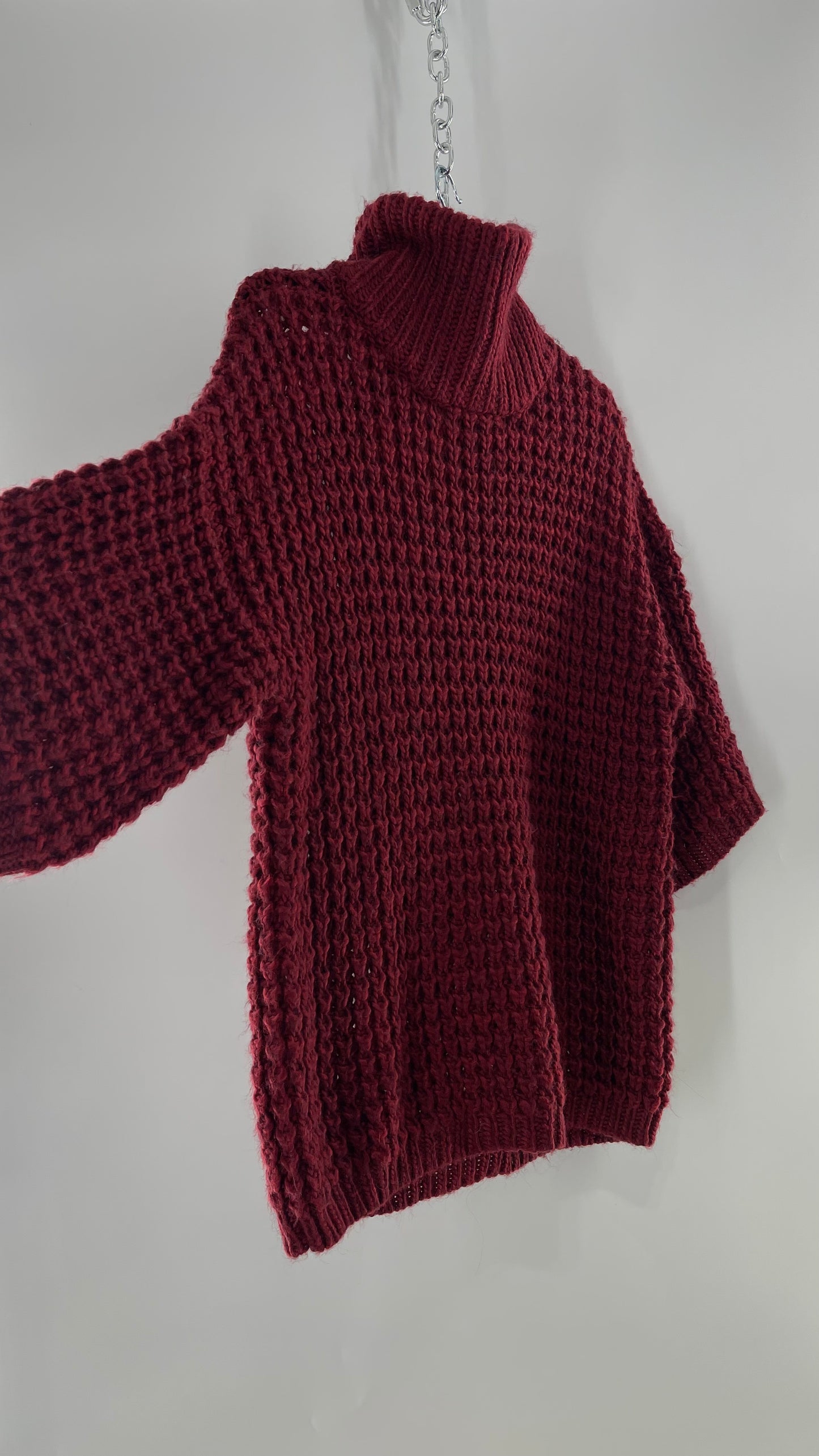 Anthropologie Thick Knit Burgundy/Maroon Short Sleeve Slouchy Turtle/Mock Neck Sweater (Large)