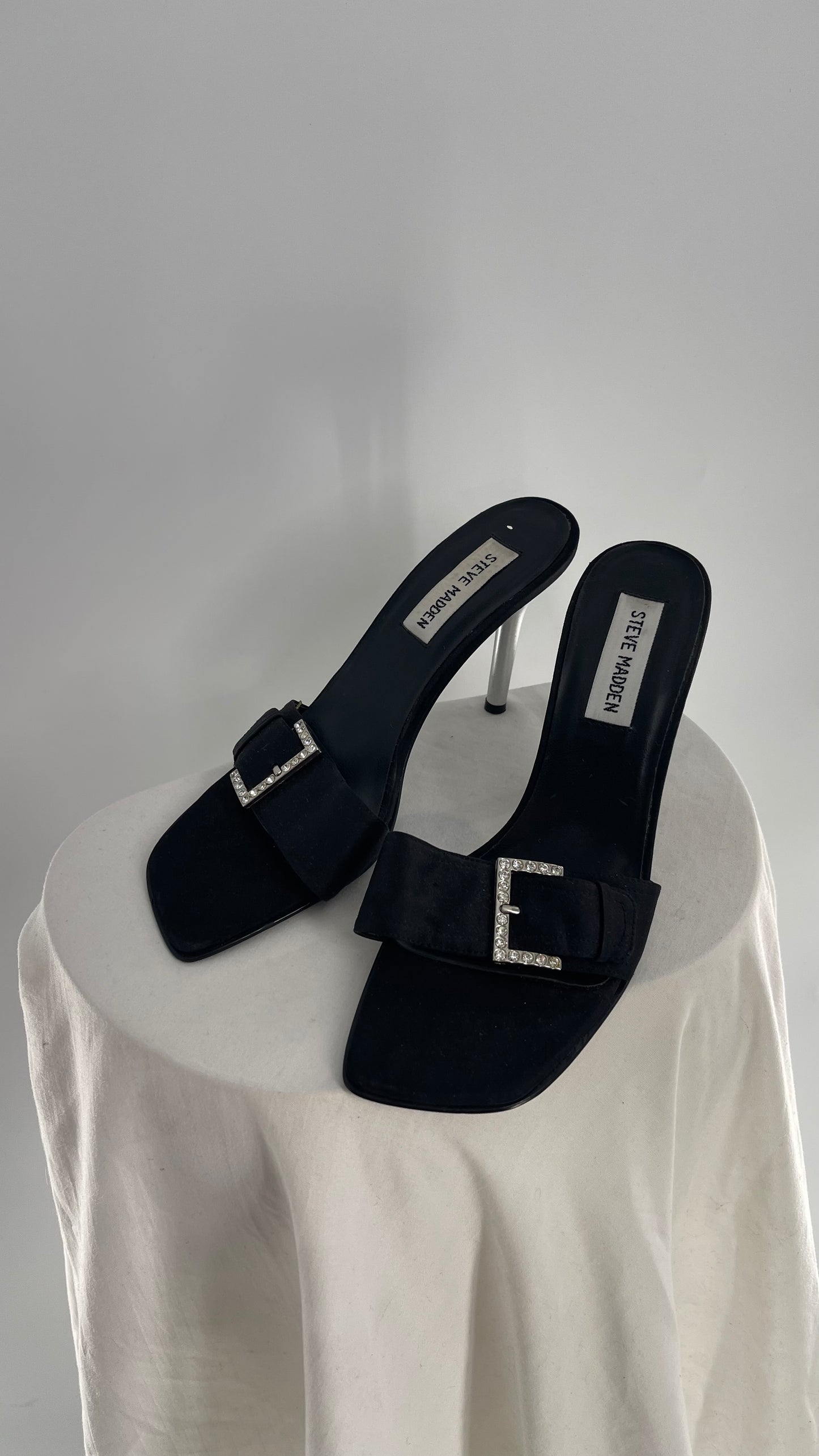 Vintage 1990s STEVE MADDEN Black Rhinestone Buckle Kitten Heel (8)