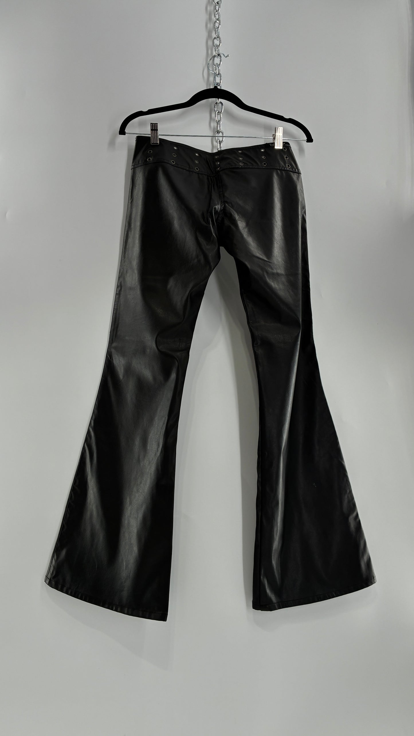 Vintage Toba&Co Tobacco Faux Leather Low Rise Zip Front Kick Flares with Wide Grommet Covered Bronze Circle Buckle Belt (S)