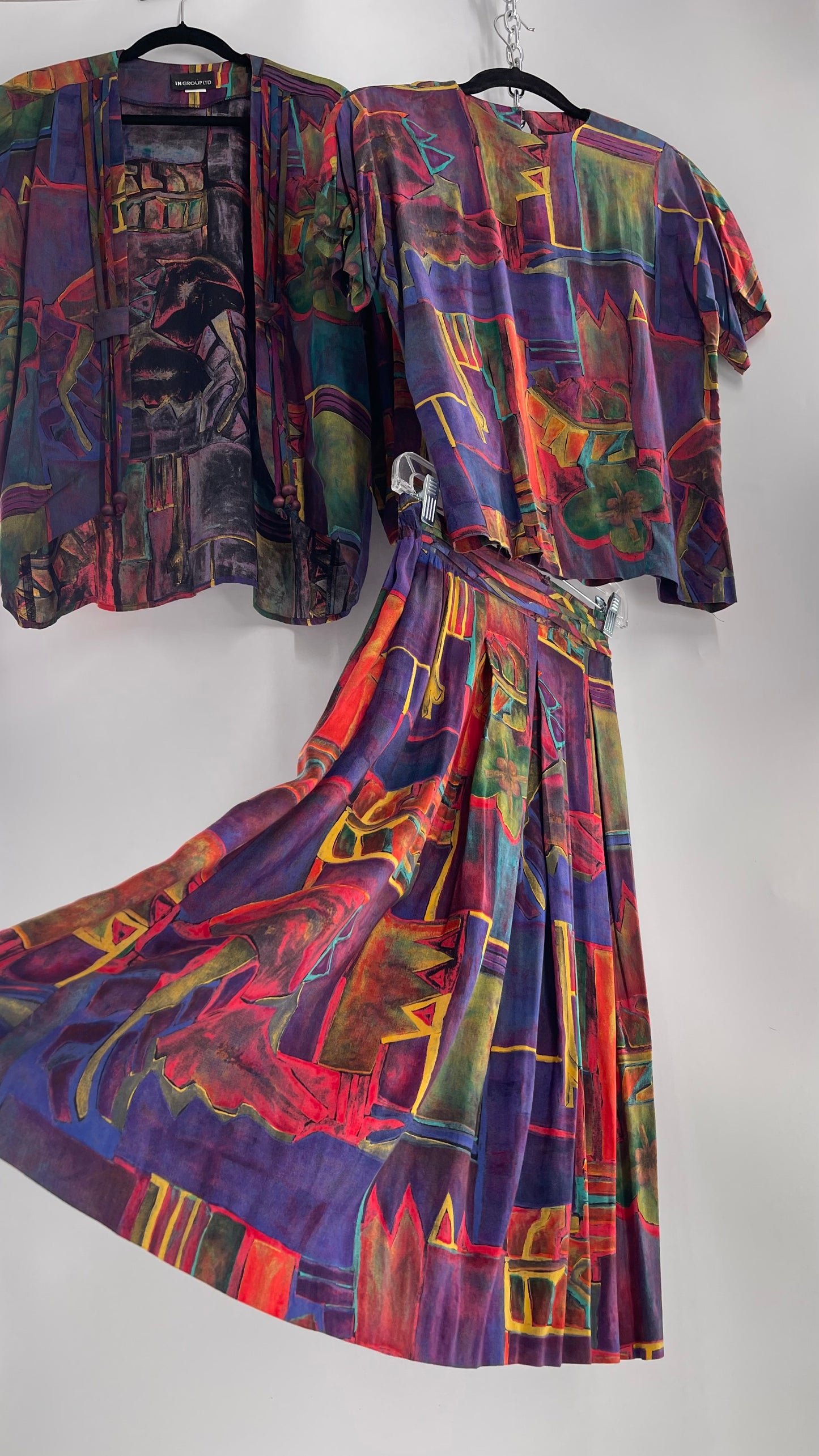 Vintage INGROUP LTD Abstract Art Girl 3pc Set -Skirt,T and Cape (2)