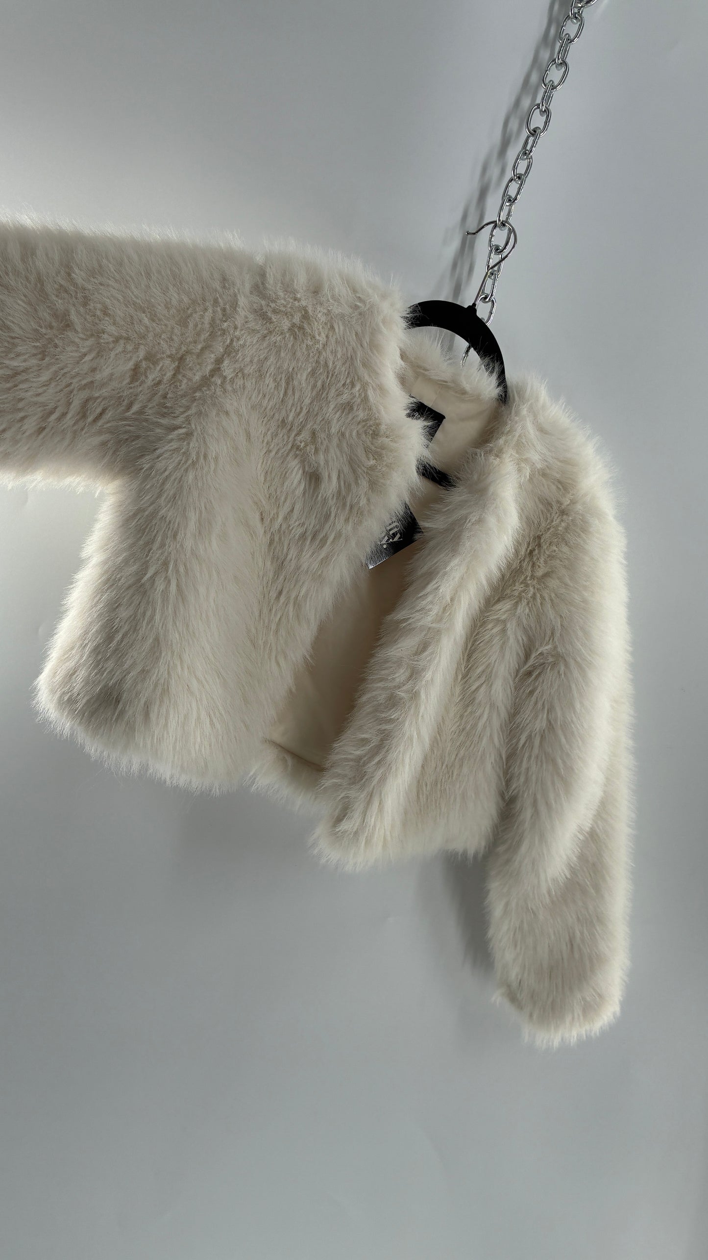 White Fluffy Cropped Jacket (Y14/XS/S)
