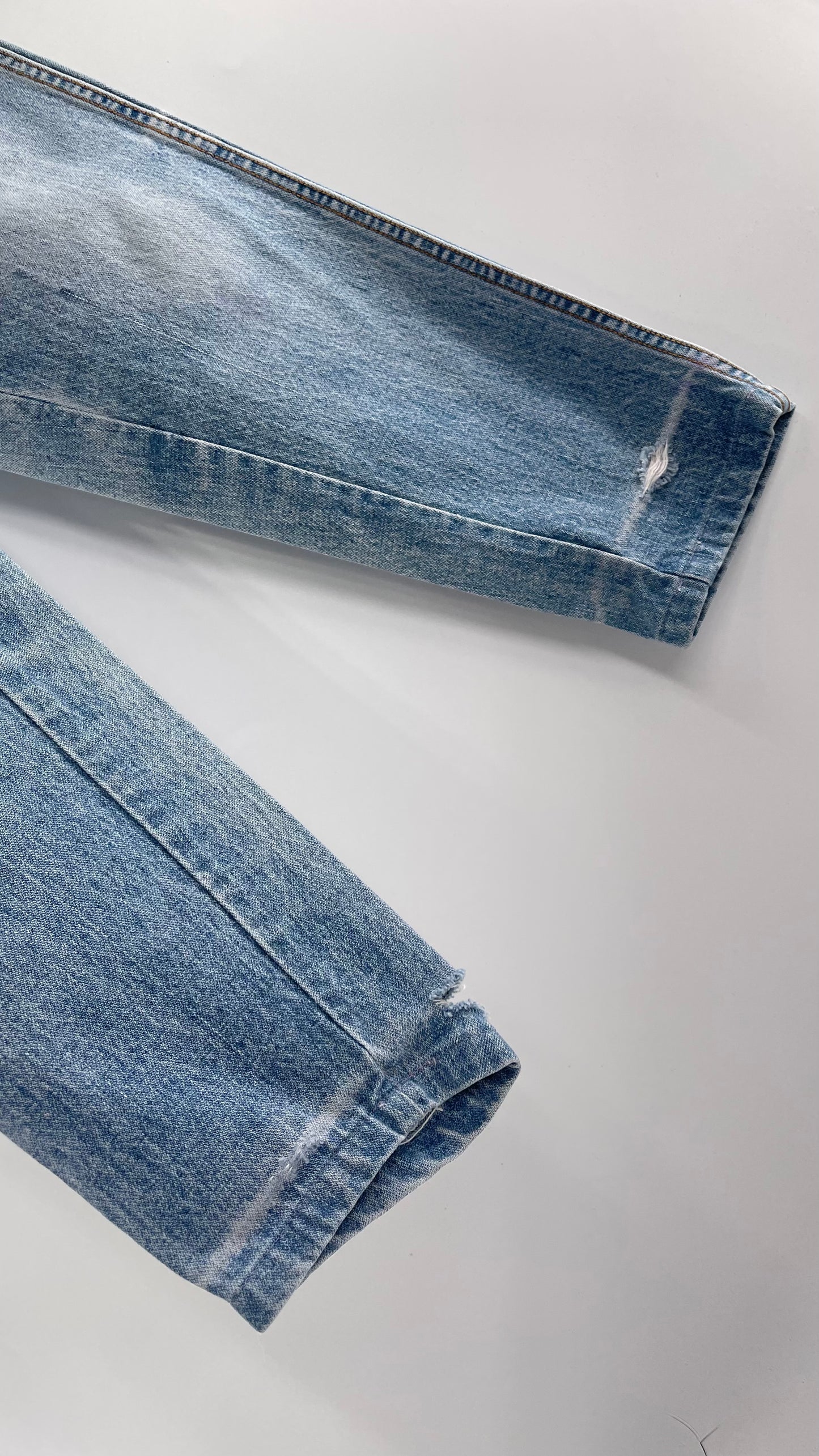 Vintage Sergio Valente Light Blue Ultra High Waisted Mom Jeans with Distressing (28)