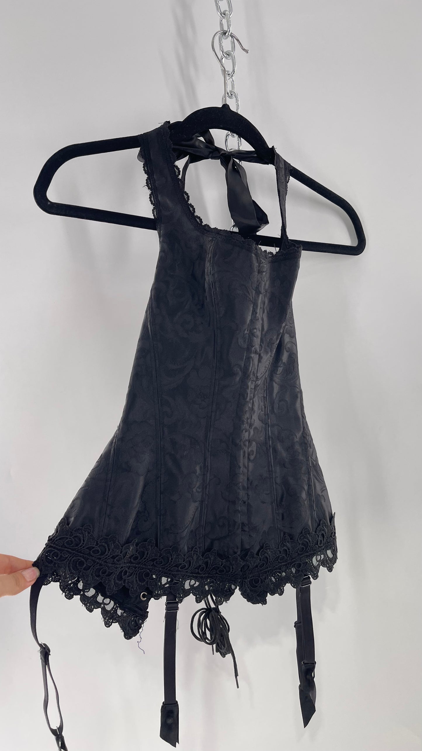 Vintage Fredericks of Hollywood Black Satin Brocade Lace Corset with Lace Tie Halter (32)