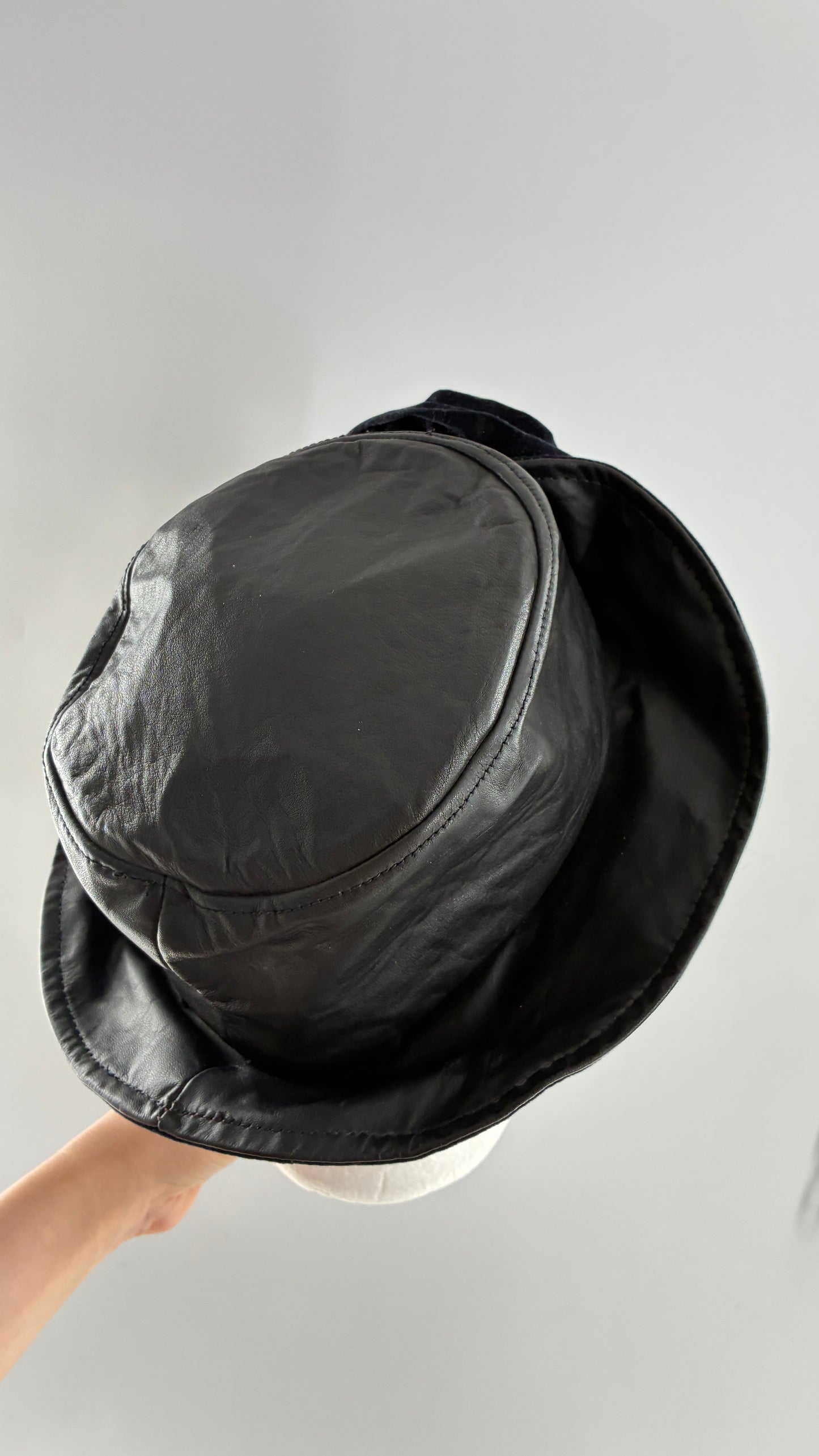 Vintage HENSCHEL HAT CO Missouri Leather Bucket Hat with Rosette (Medium)
