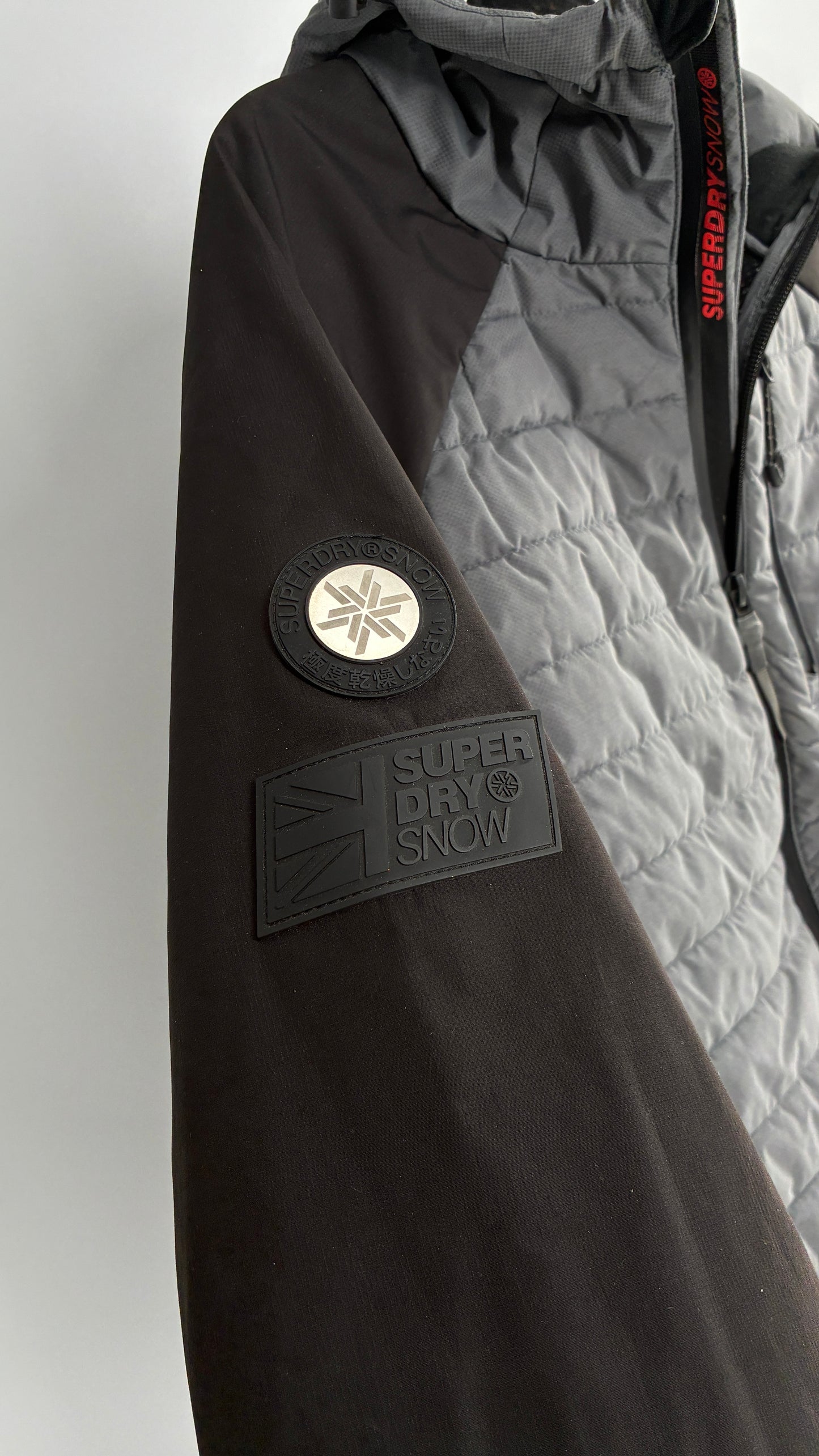 Super Dry Black and Grey Puffer Winter Jacket (Large)