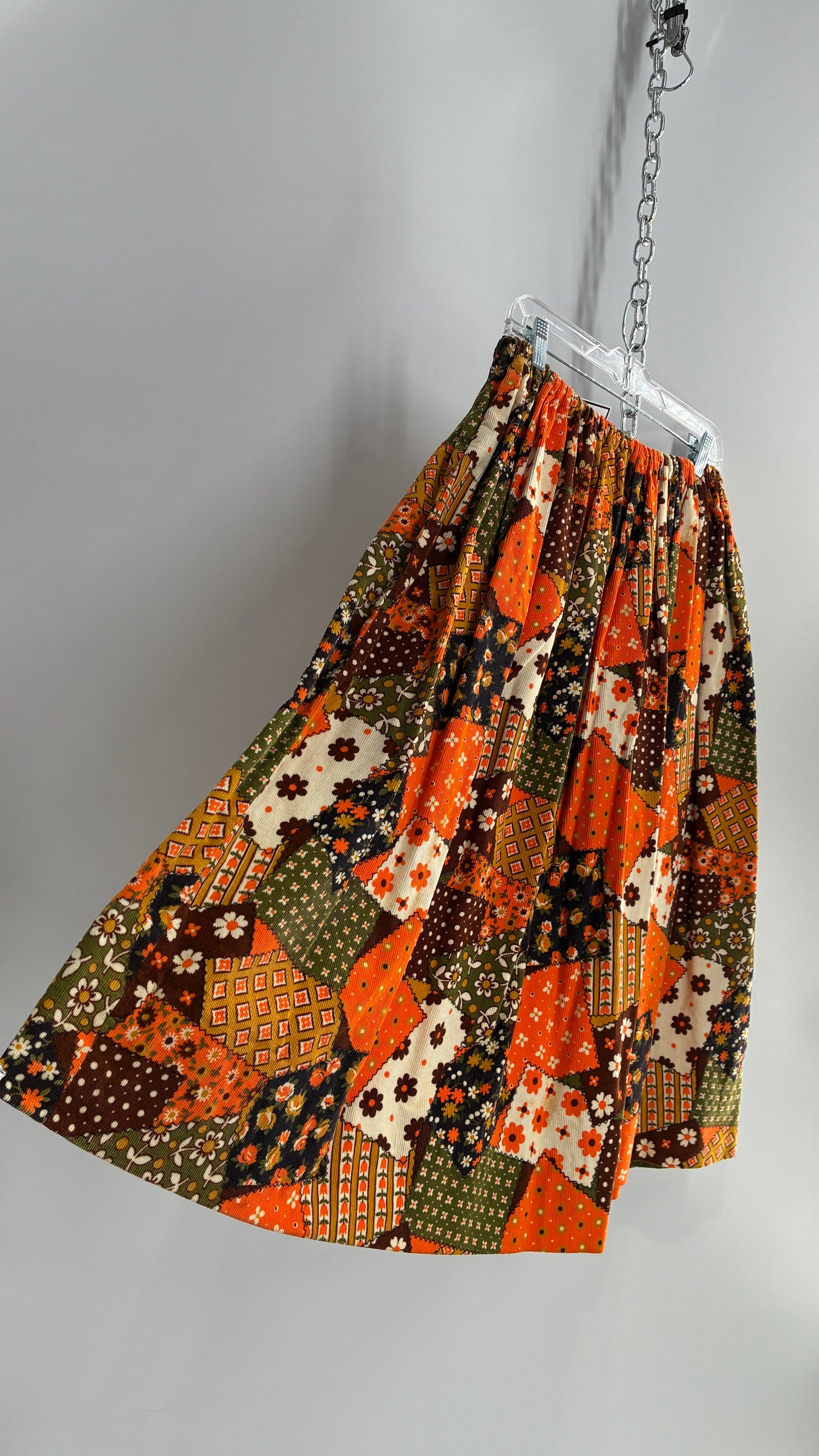 Vintage 1970s Handmade Corduroy Patchwork Patterned Full Skirt (S/M)