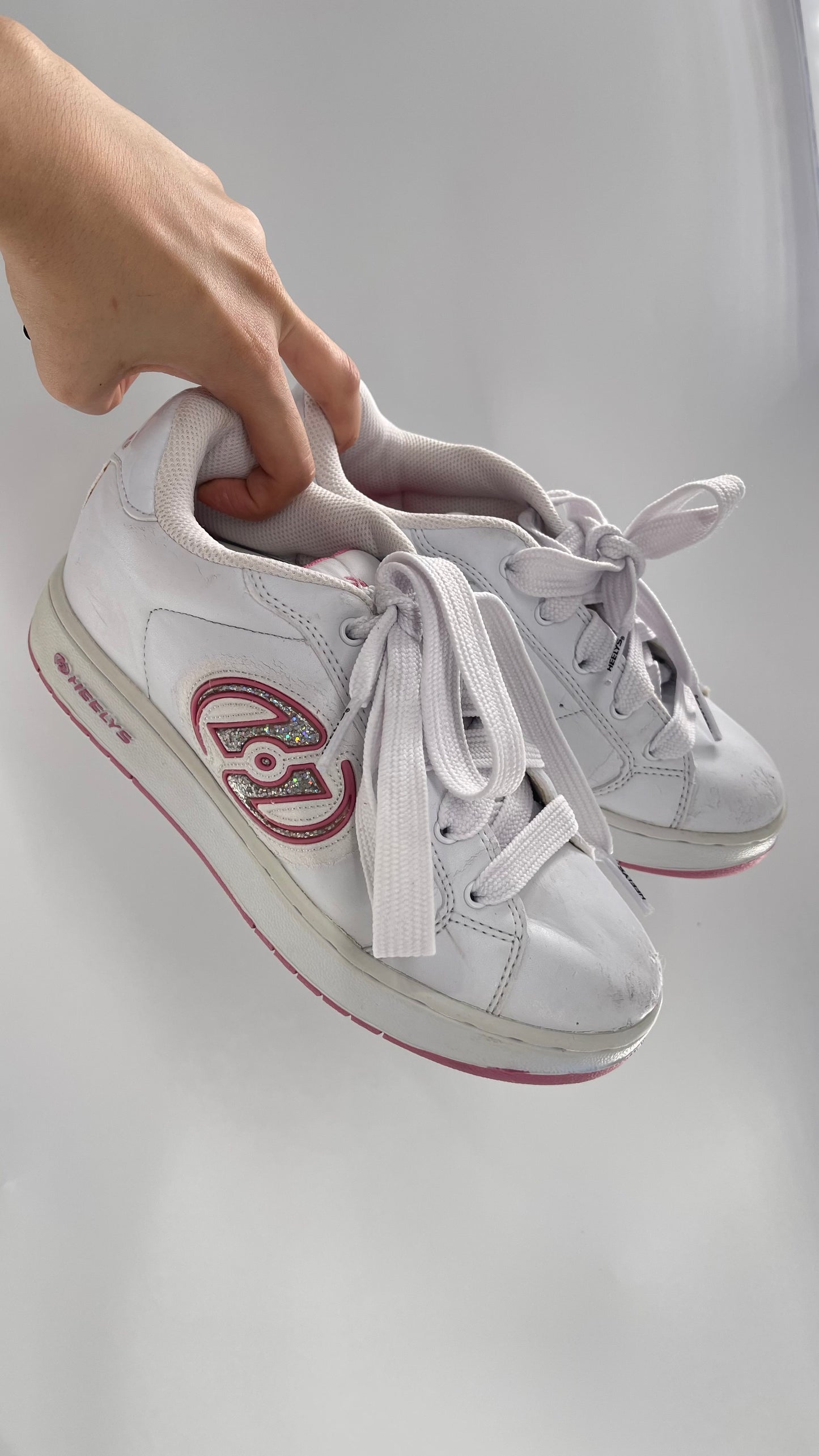 Vintage Scuffed Up White Pink Glitter Heelys (7)