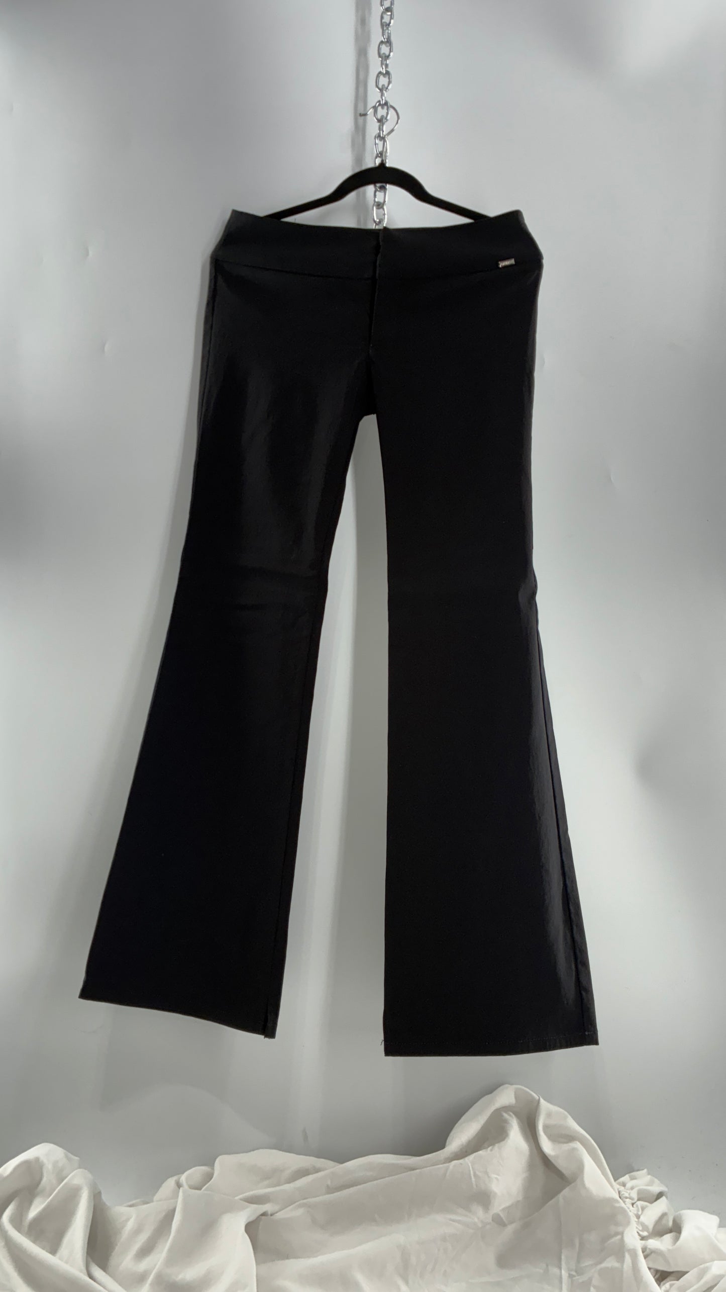 Vintage 1990s GUESS Stretch Low Rise Thick Waistband Black Kickflare (29)