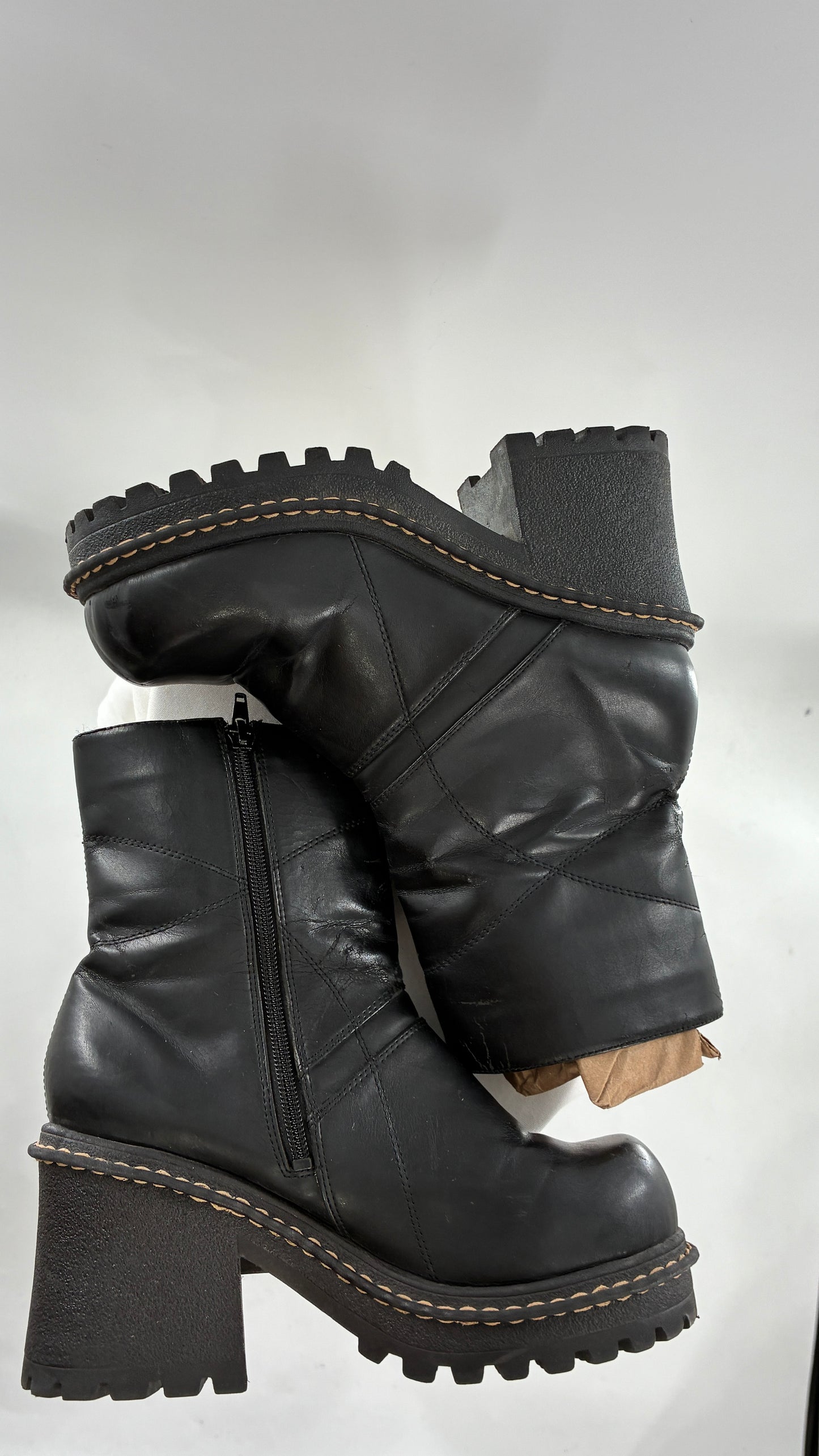 Vintage ROUTE 66 Black Chunky Heel Round Toe Boot (8.5)