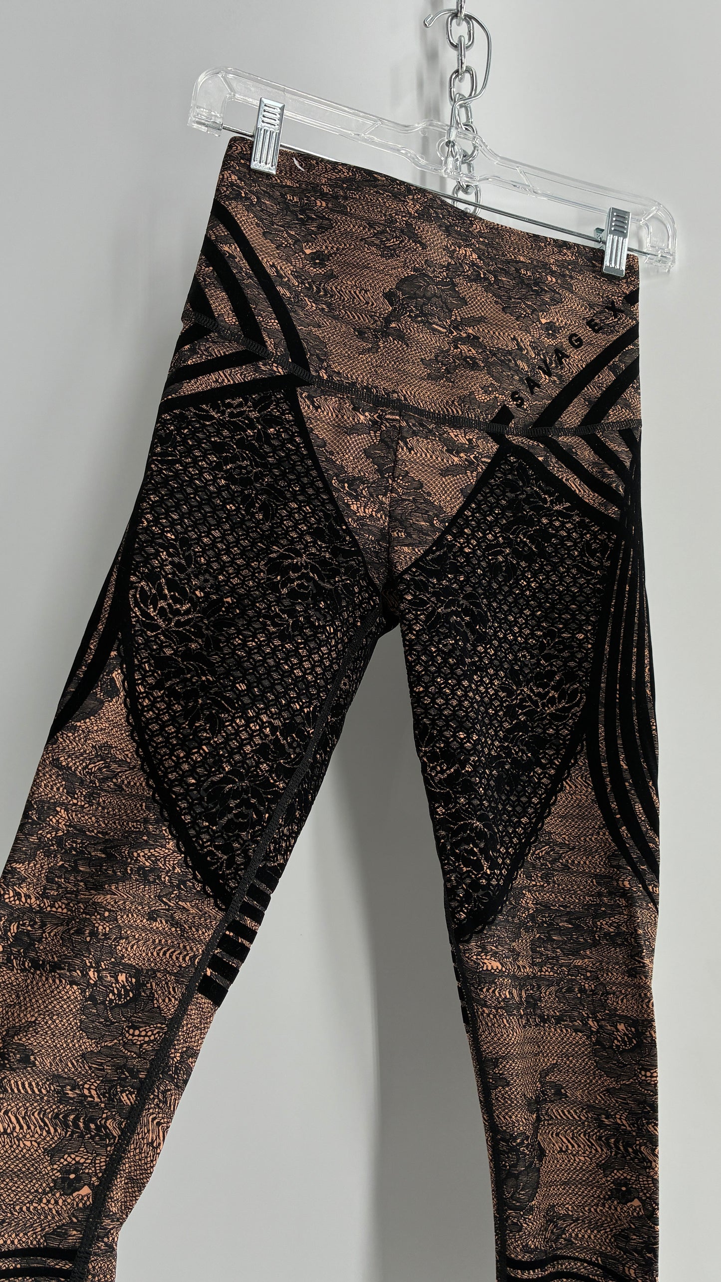 SAVAGE X FENTY Lace Patterned Legging with Sculpting Velvet Design (8-10)
