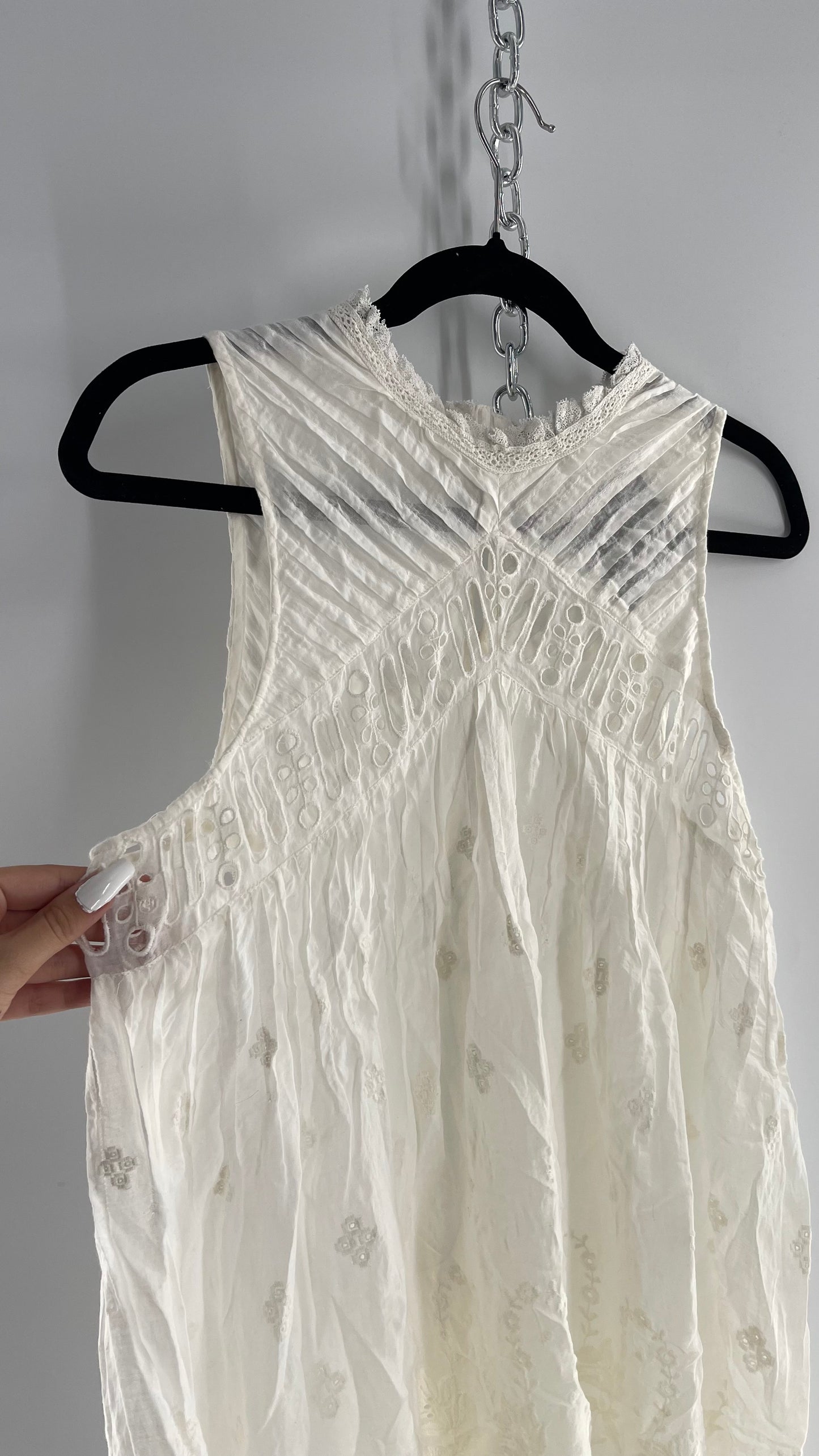 Free People White Cotton Eyelet Embroidered Lace Tank with Pleating, Buttoned and Slit Back (Small)