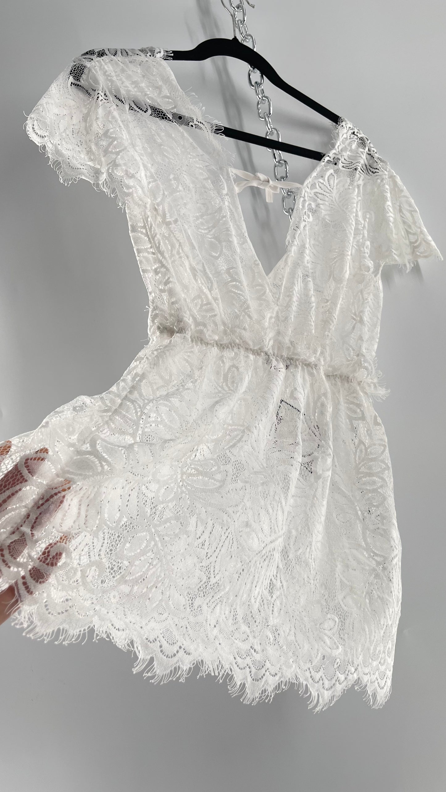 Vintage White Lace Scalloped Negligée Blouse (Small)