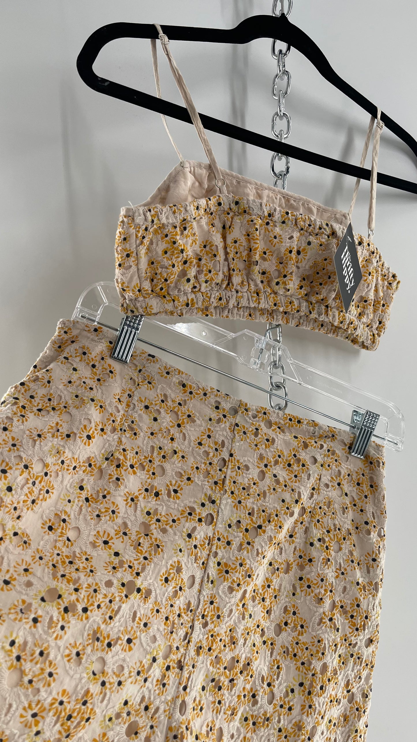 Urban Outfitters Eyelet Lace Daisy Print 2pc Shorts and Bustier Tank Set (Small Top Medium Bottoms)