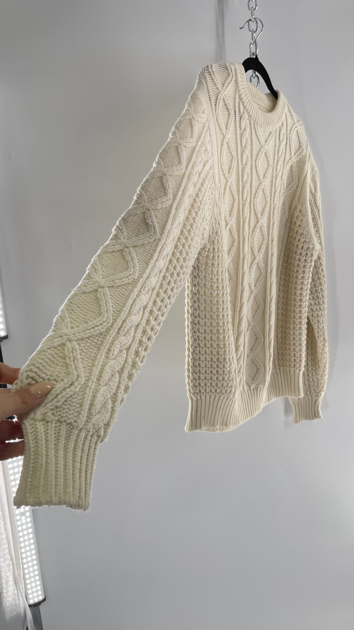 Vintage Ivory Cableknit Slouchy Sweater (Large)