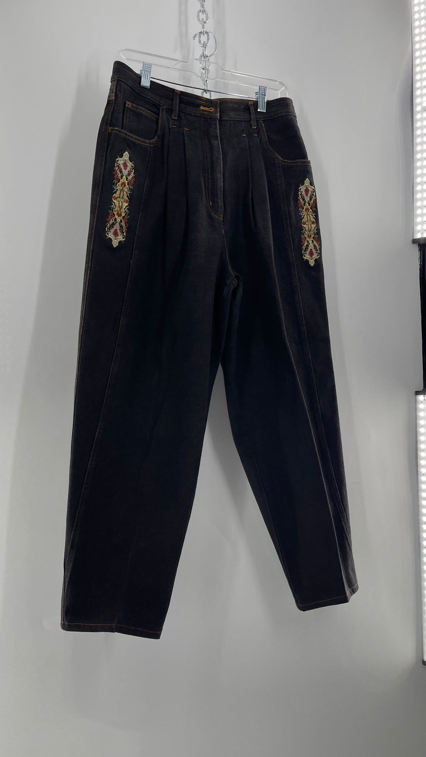 Vintage TOGETHER Basics Dark Gray 80s/90s Tapered, Pleated Waist Old School Embroidered Jeans (14)