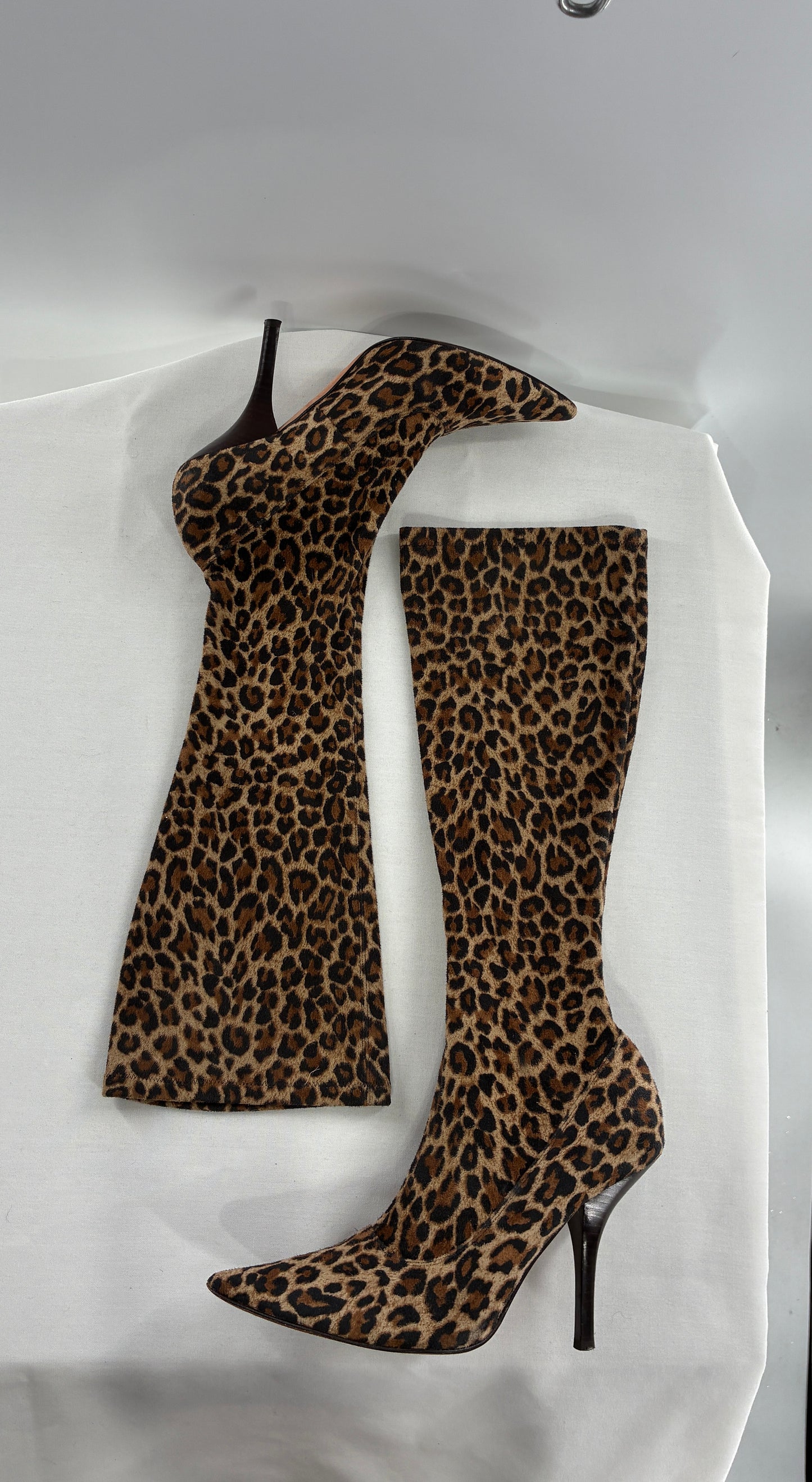 Vintage 1990s MARTINEZ VALERO Cheetah Print, Pointed Toe, Skinny Heel Knee High Boots (8)