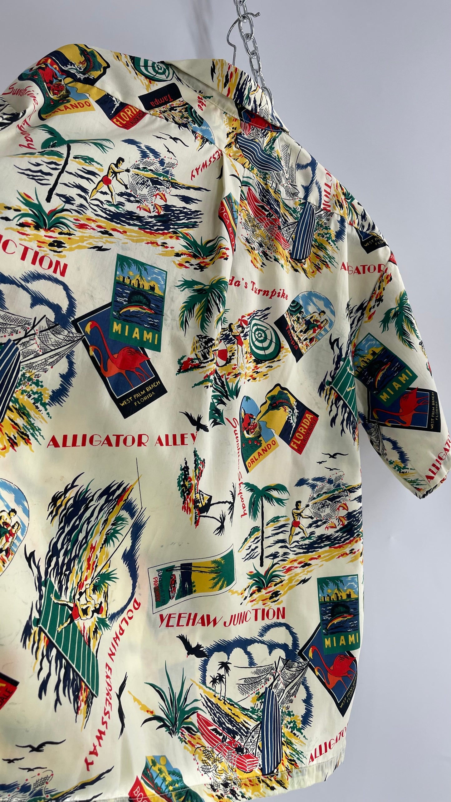 Vintage Men’s Tourist Post Card Button Up Short Sleeve (XL)