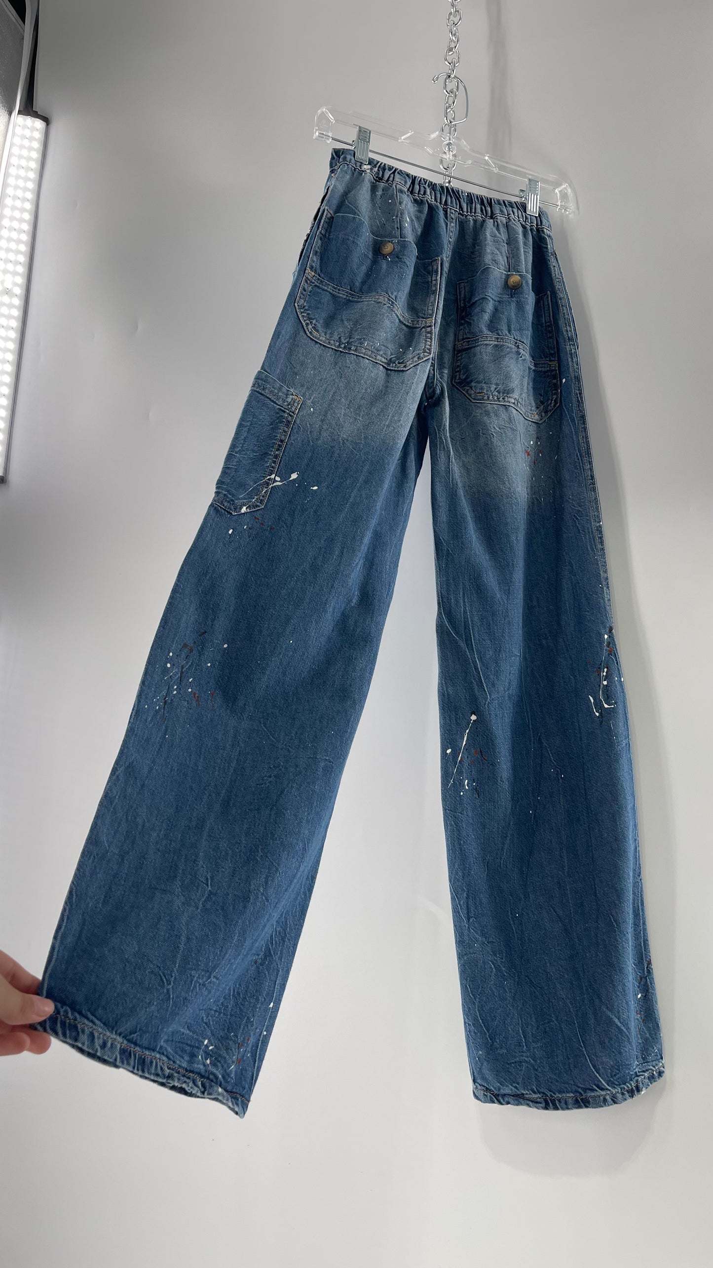 Free People Paint Splash Cargo/Carpenter Starving Artist Slouchy Medium Wash Jeans (24)