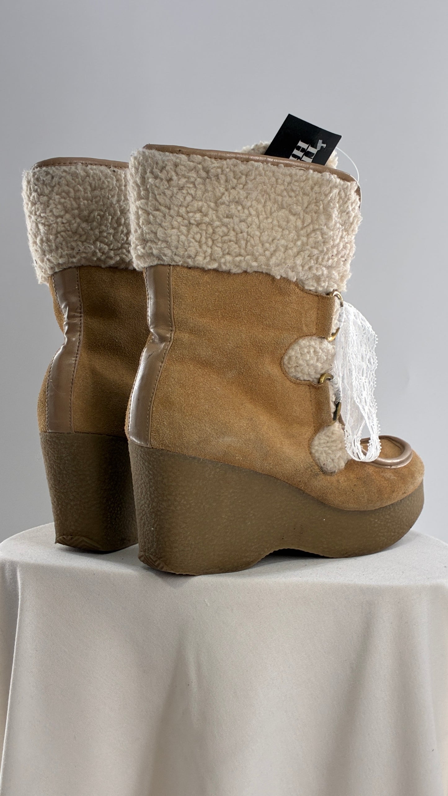 Vintage TOMMY GIRL Suede Leather Wedge Heels with Sherpa Details and Lace Trim Laces (8)