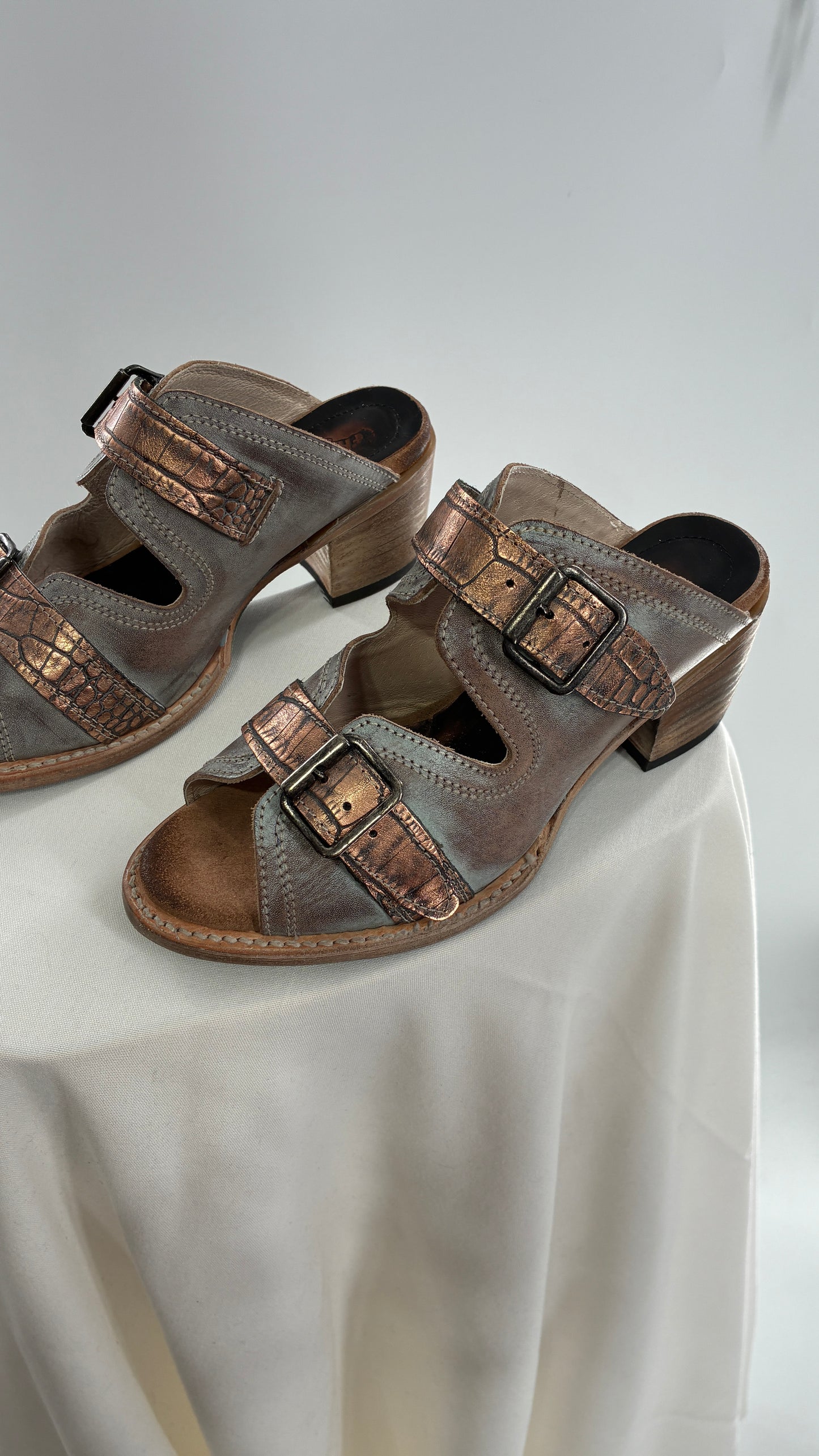 Free Bird Caprice Leather Sandal with Bronze Embossed Straps and Stamped Sole Made in Mexico (7)