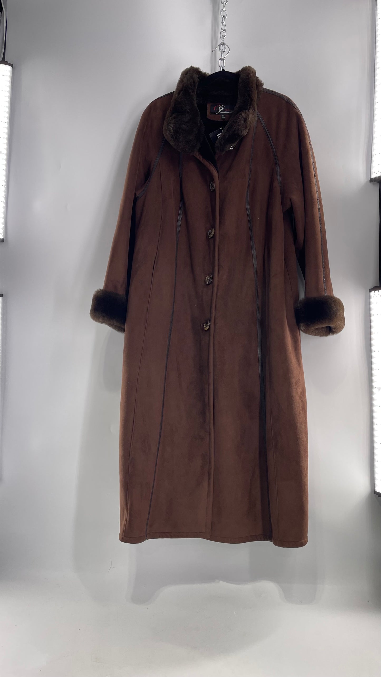 Vintage CG Collection Brown Coat with Faux Leather Piping and Faux Fur Cuffs and Collar (C)(XL)