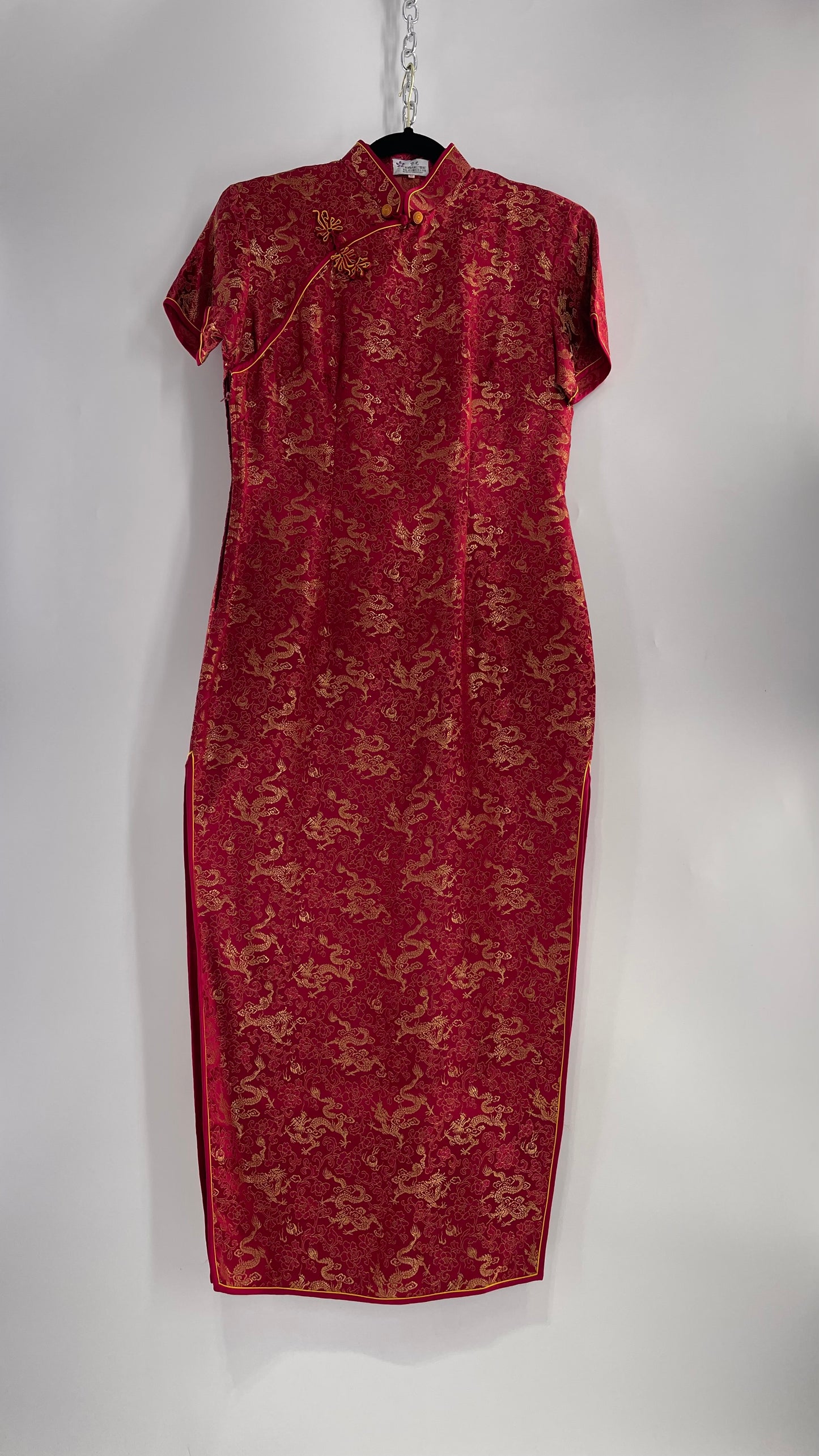 Vintage 1980s Chinese Red Silk Dragon Motif Printed/Embroidered Qipao (XL)