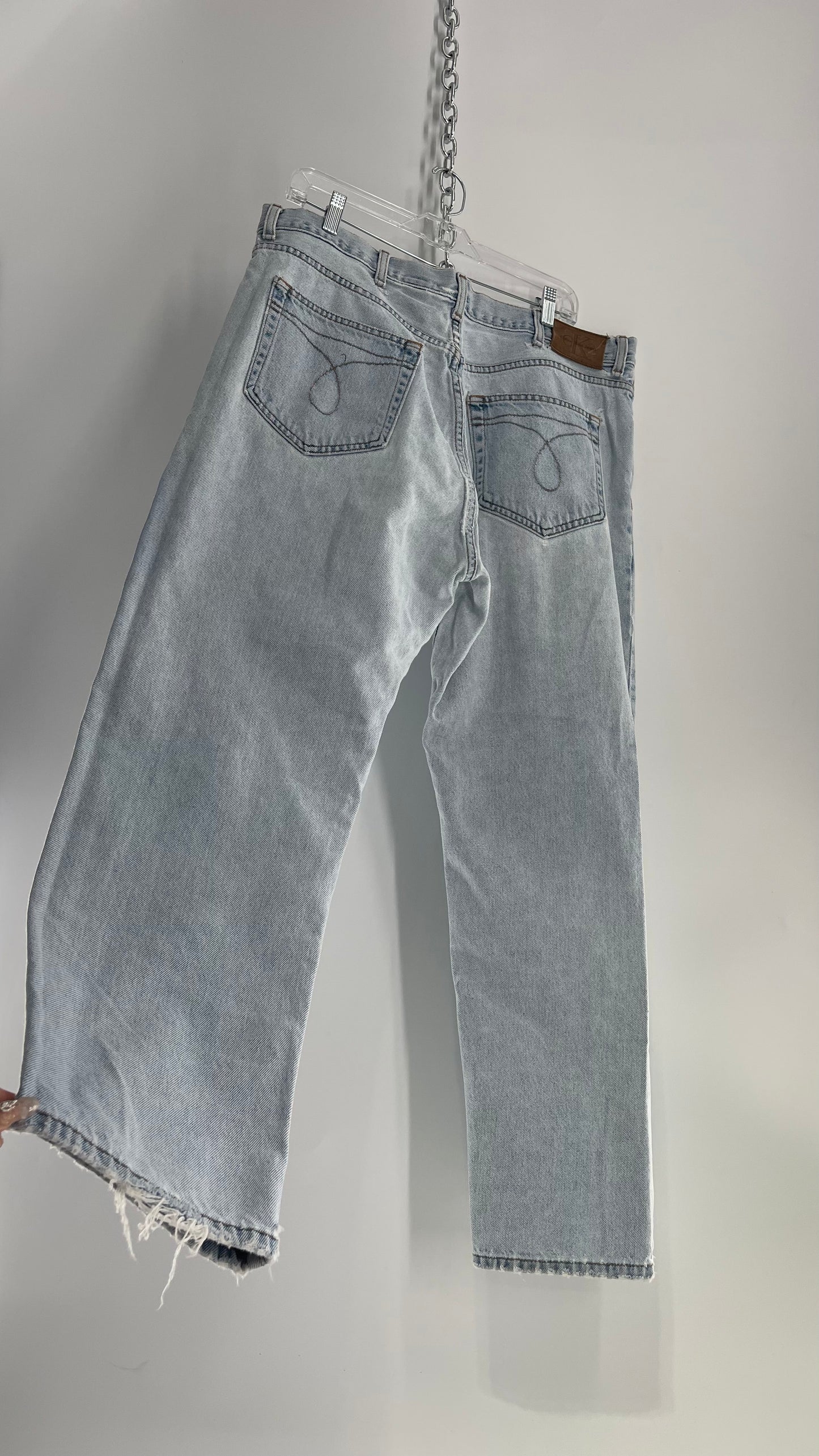 Vintage Calvin Klein Light Wash Jeans (38)