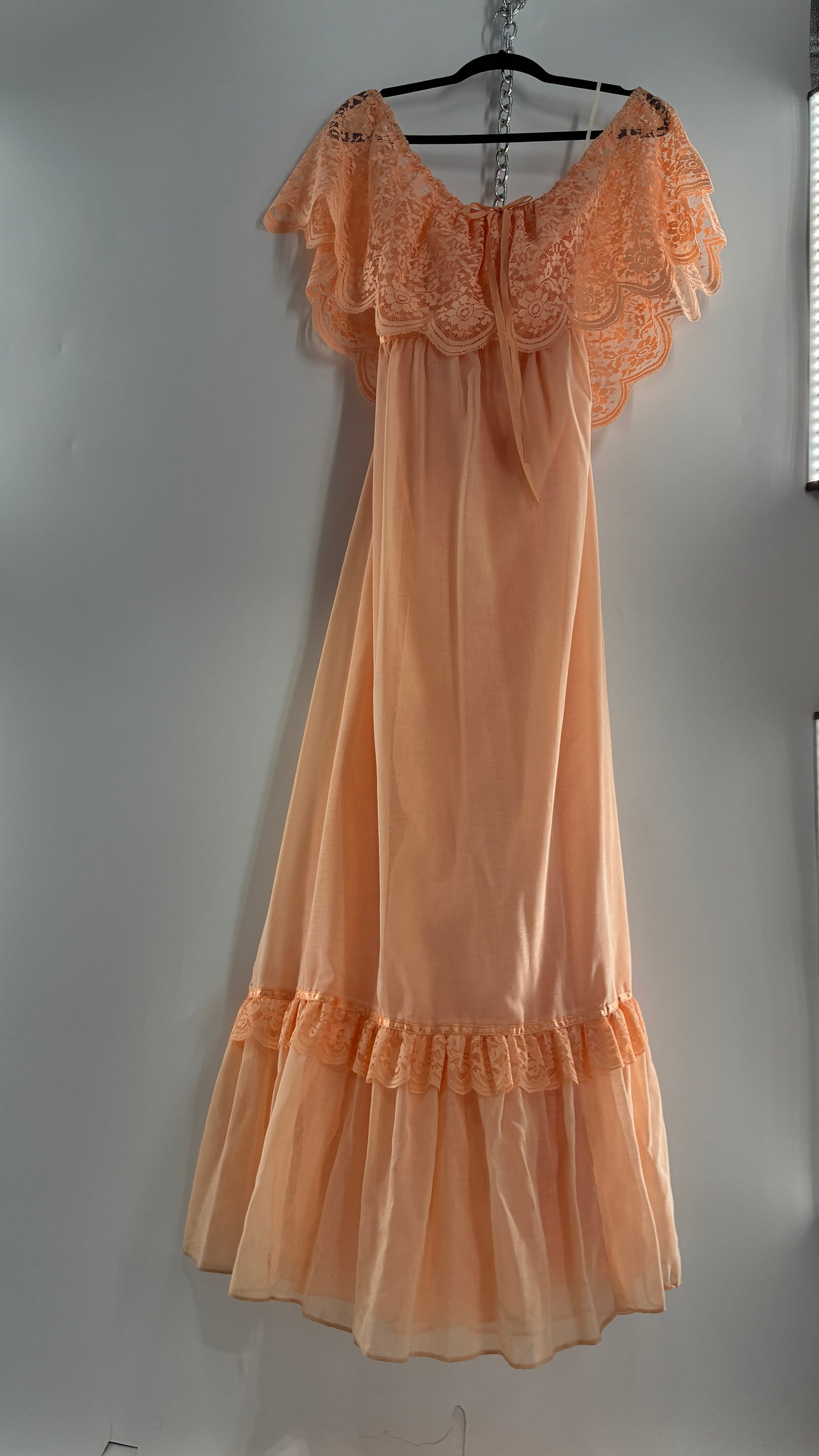 Vintage 1960s Ruffled Off the Shoulder Peach Full Length Voluminous Gown with Tie Back (9/10)